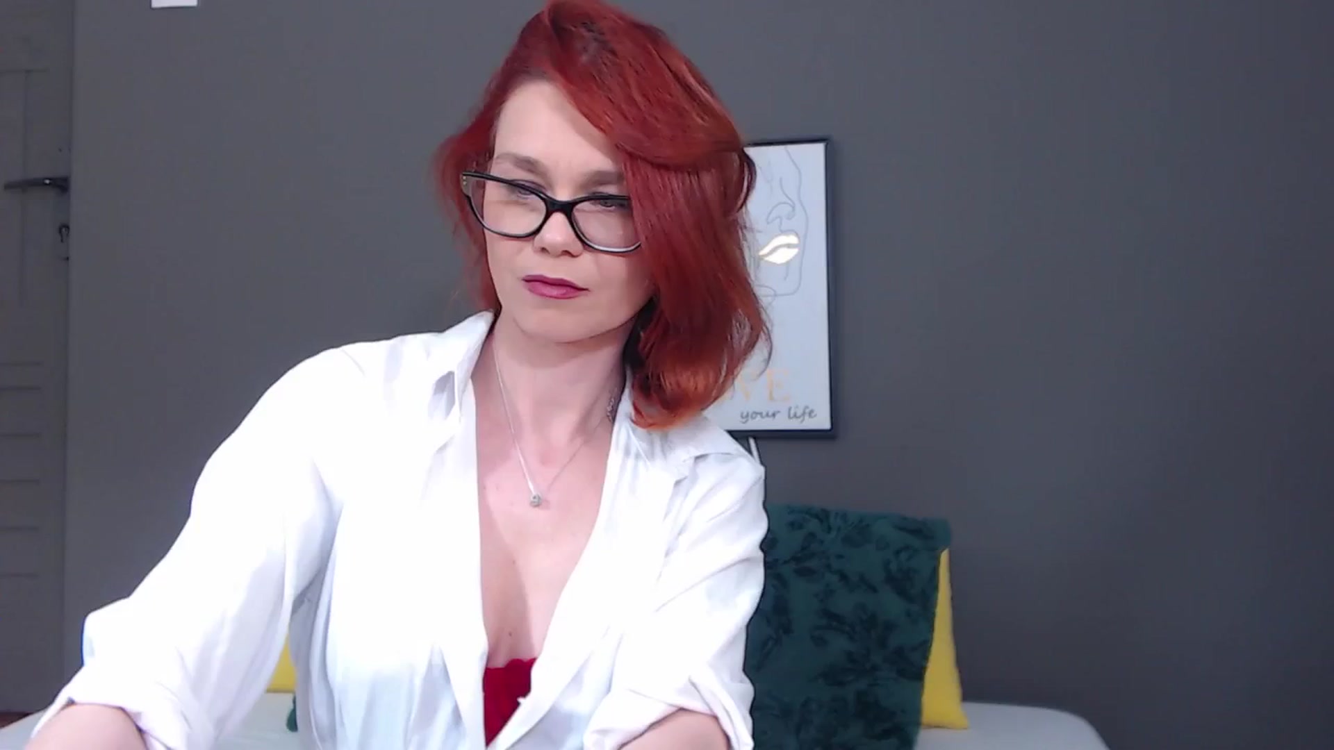 Gallery image thumbnail from Syllena's myfreecams stream on, 04/21/2026, 23:06 image 20 of 20