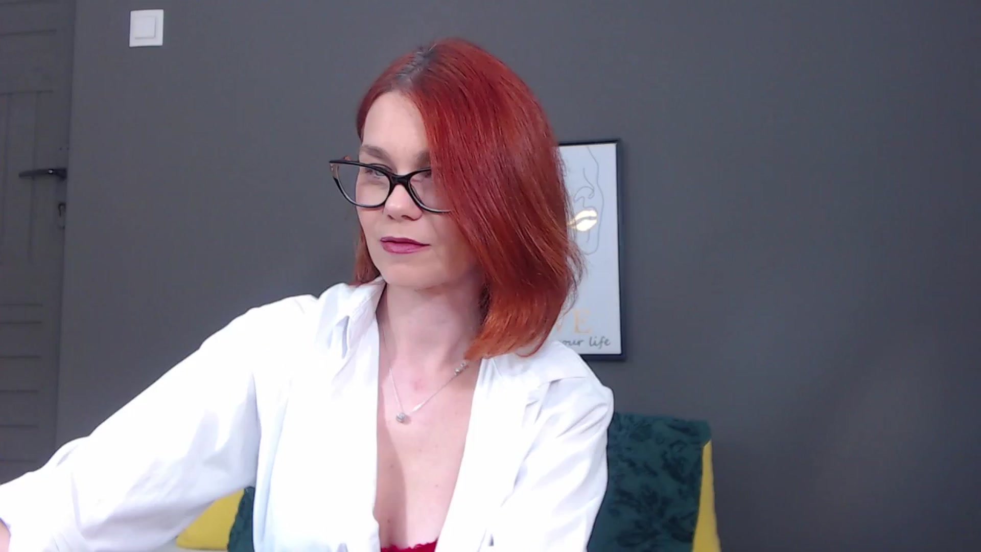 Gallery image thumbnail from Syllena's myfreecams stream on, 04/21/2026, 23:06 image 9 of 20