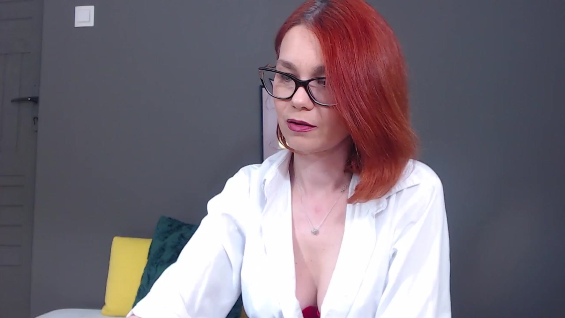 Gallery image thumbnail from Syllena's myfreecams stream on, 04/21/2026, 23:06 image 8 of 20