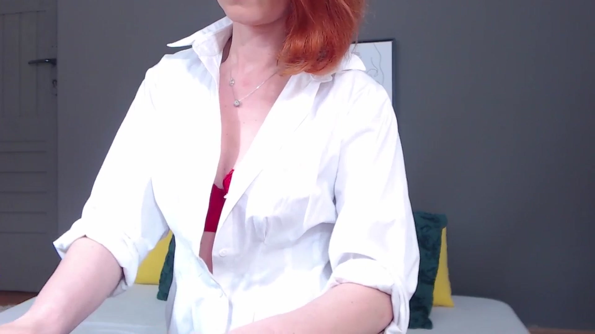 Gallery image thumbnail from Syllena's myfreecams stream on, 04/22/2026, 24:00 image 9 of 20