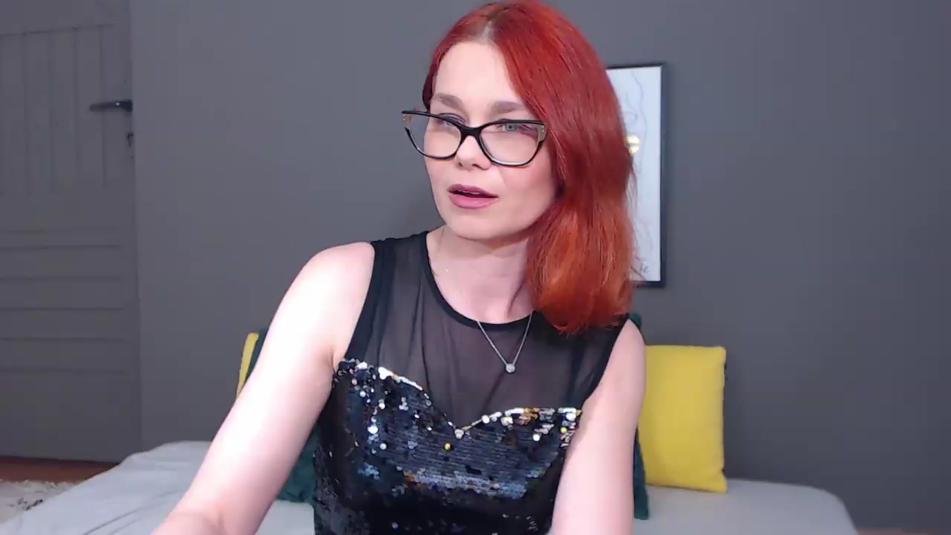 Gallery image thumbnail from Syllena's myfreecams stream on, 05/12/2026, 22:47 image 3 of 20