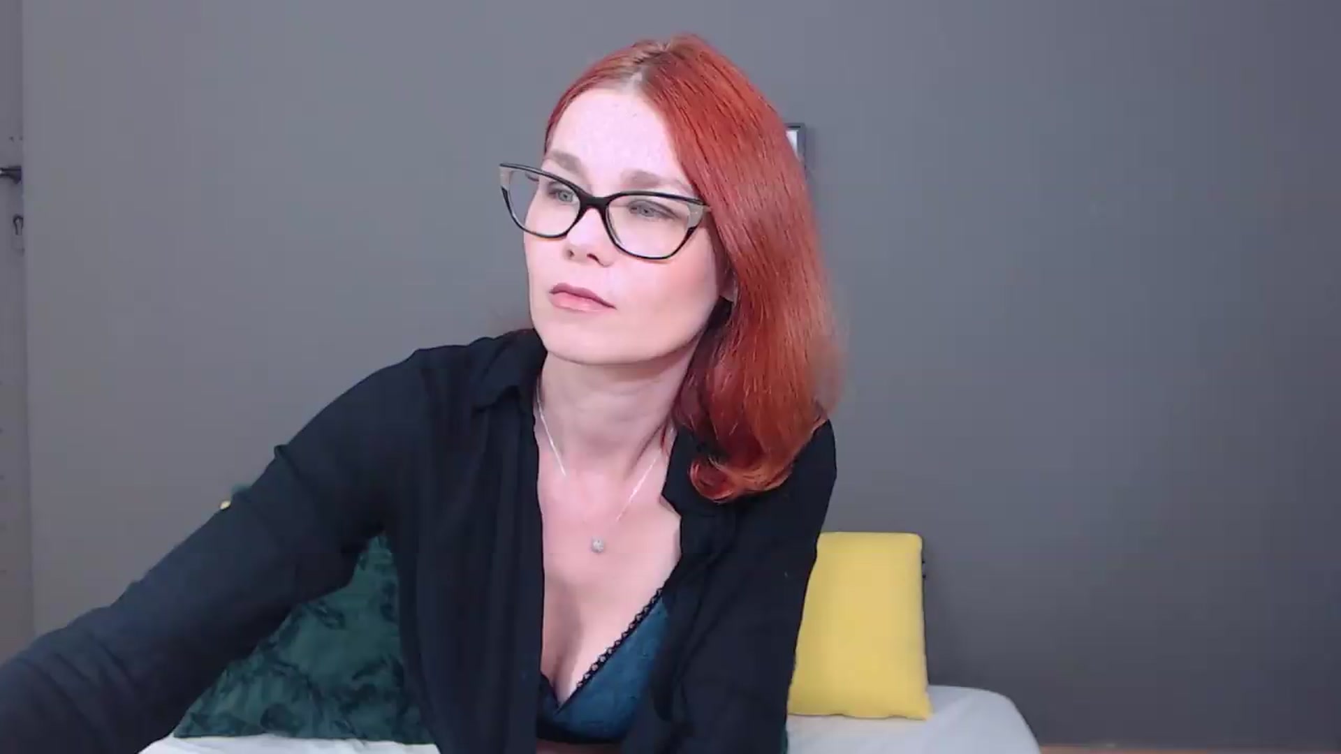 Gallery image thumbnail from Syllena's myfreecams stream on, 05/18/2026, 21:20 image 1 of 20