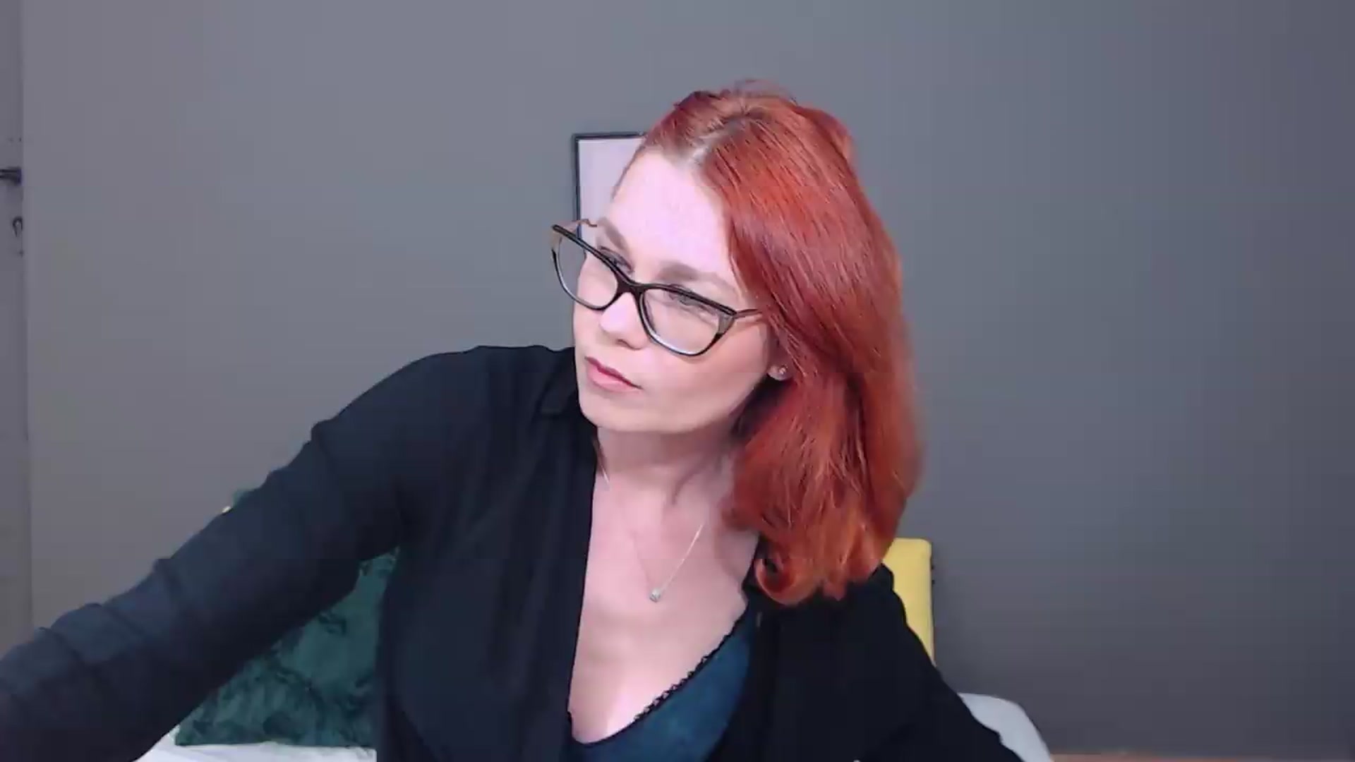 Gallery image thumbnail from Syllena's myfreecams stream on, 05/18/2026, 21:20 image 3 of 20