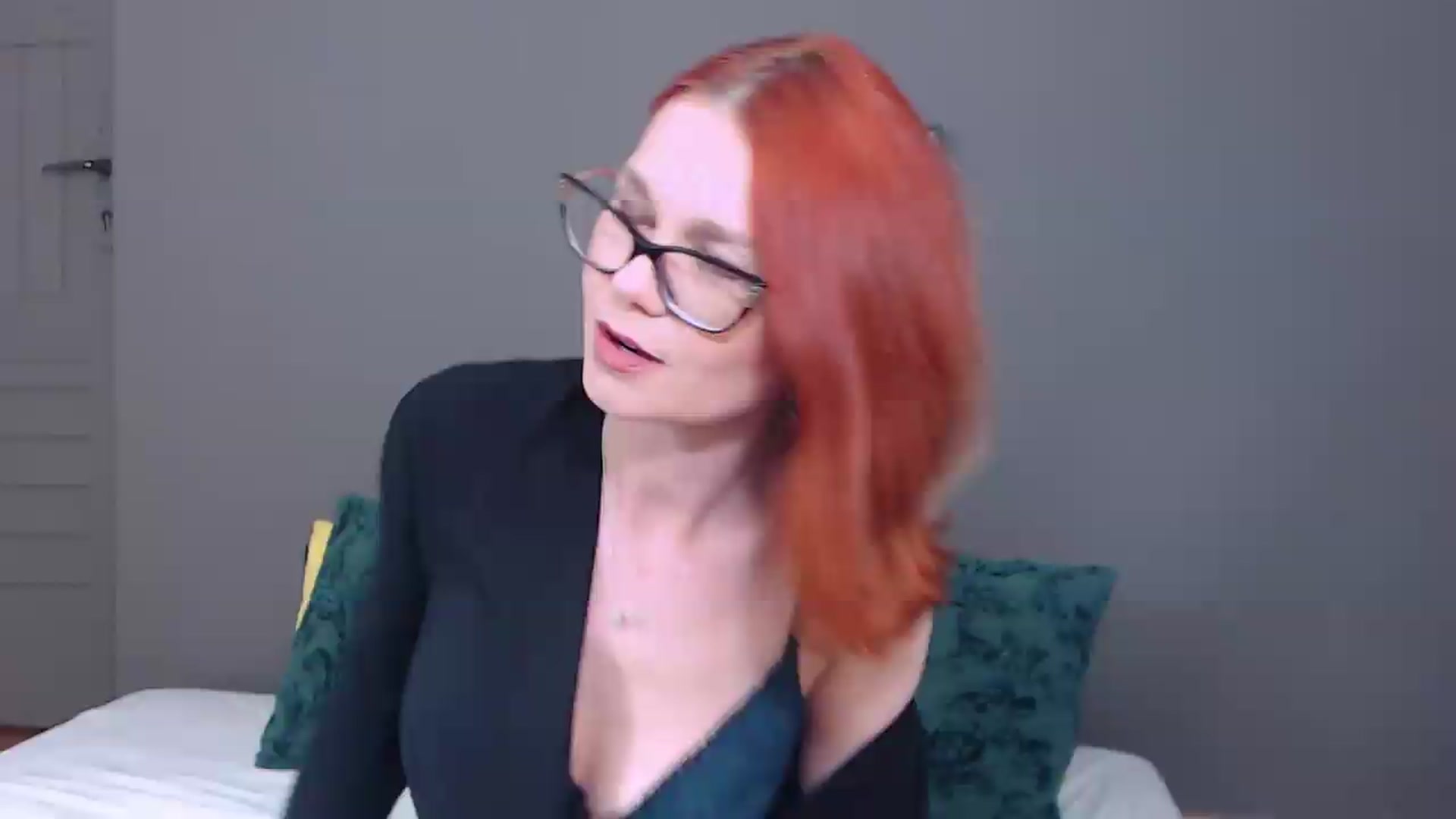 Gallery image thumbnail from Syllena's myfreecams stream on, 05/18/2026, 23:55 image 2 of 20