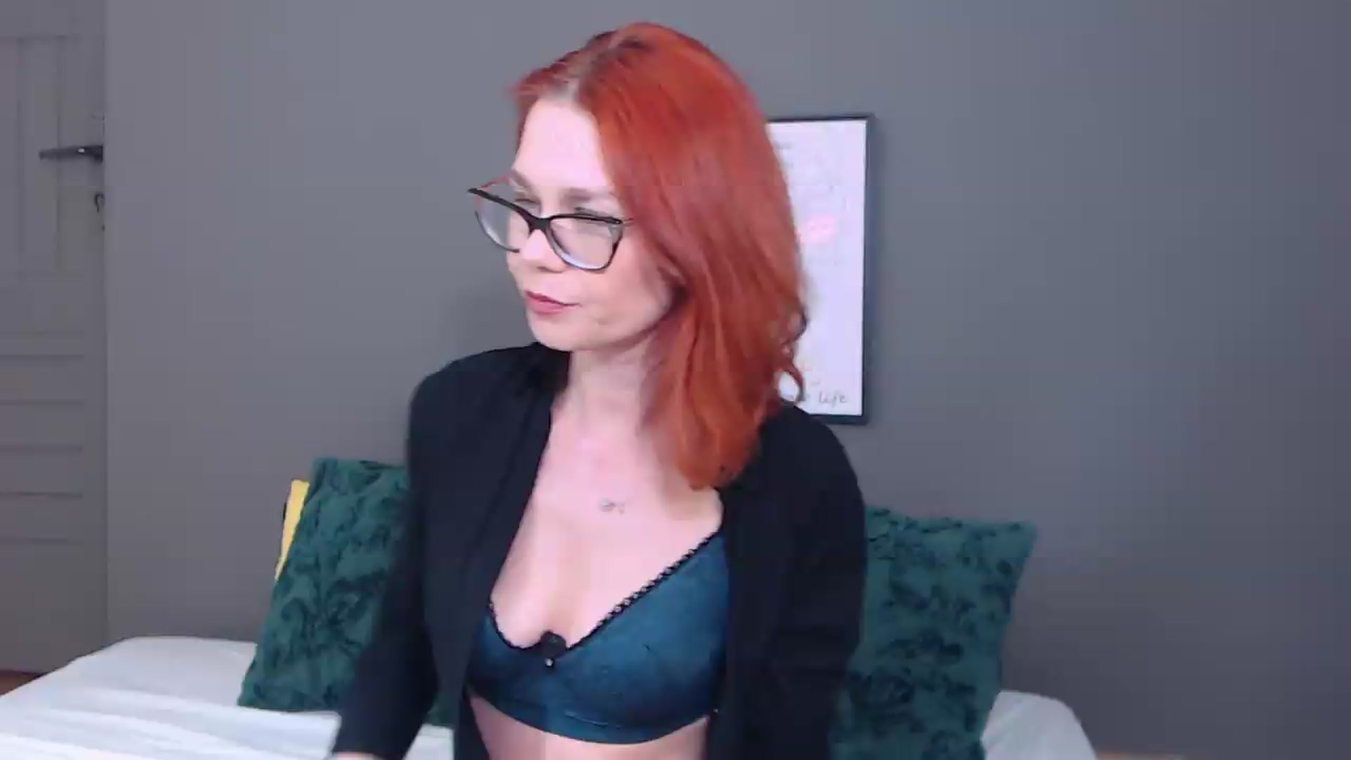 Gallery image thumbnail from Syllena's myfreecams stream on, 05/18/2026, 23:55 image 11 of 20