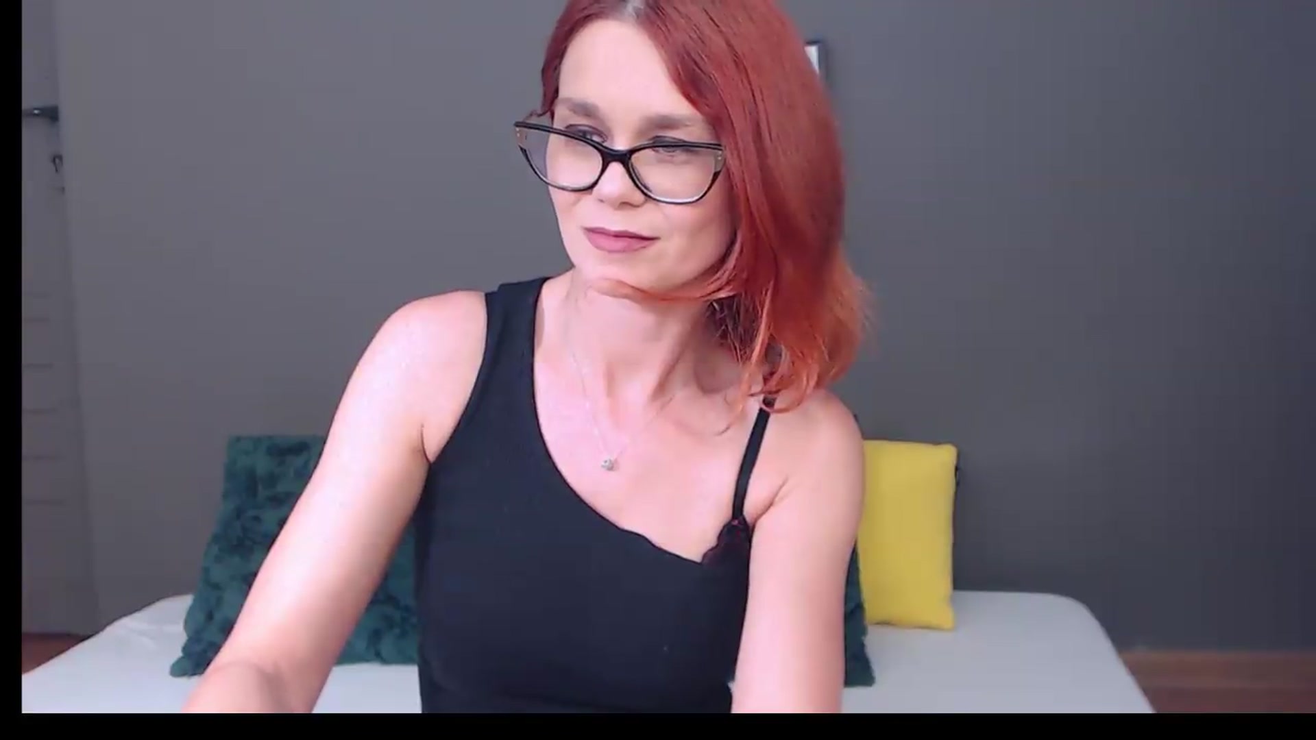 Gallery image thumbnail from Syllena's myfreecams stream on, 07/21/2026, 23:19 image 8 of 20