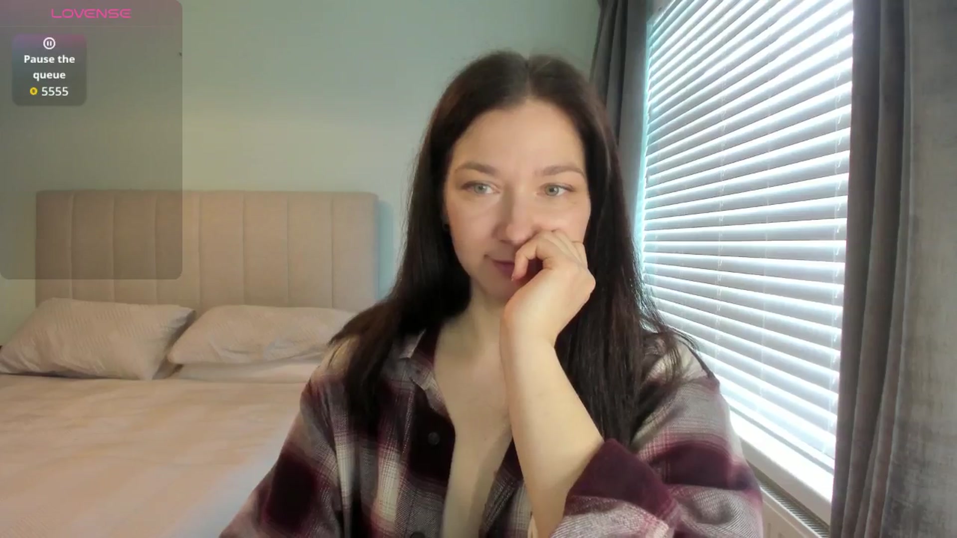 Gallery image thumbnail from SylviaShine's myfreecams stream on, 02/09/2026, 12:27 image 15 of 20