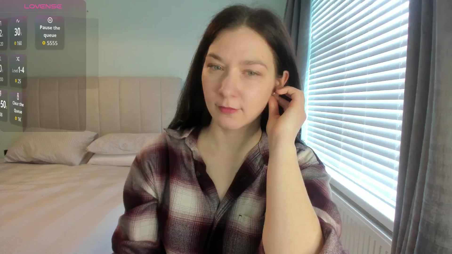 Gallery image thumbnail from SylviaShine's myfreecams stream on, 02/09/2026, 15:14 image 5 of 20