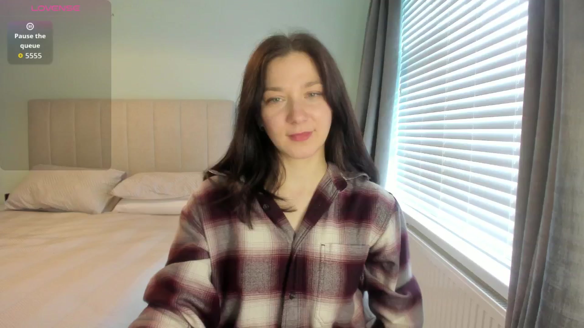 Gallery image thumbnail from SylviaShine's myfreecams stream on, 02/09/2026, 15:14 image 10 of 20