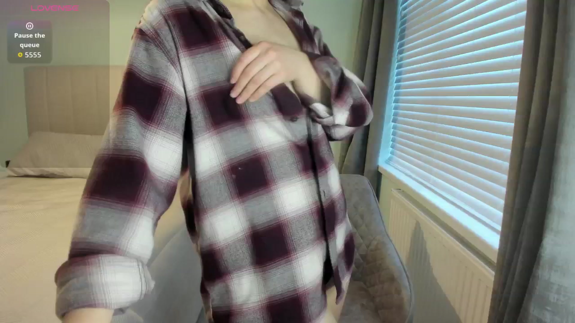 Gallery image thumbnail from SylviaShine's myfreecams stream on, 02/09/2026, 16:50 image 15 of 20