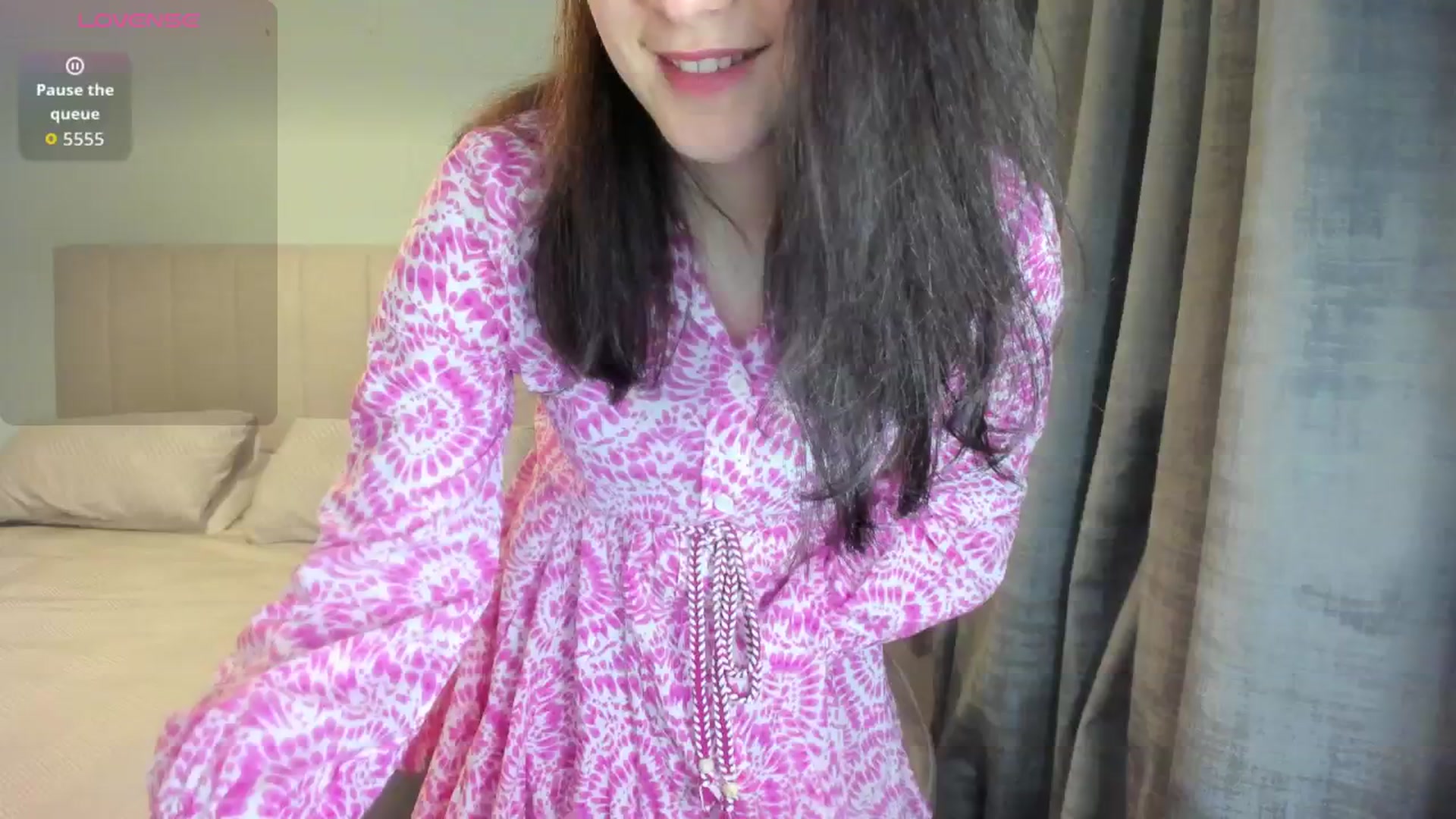 Gallery image thumbnail from SylviaShine's myfreecams stream on, 02/14/2026, 20:00 image 6 of 20