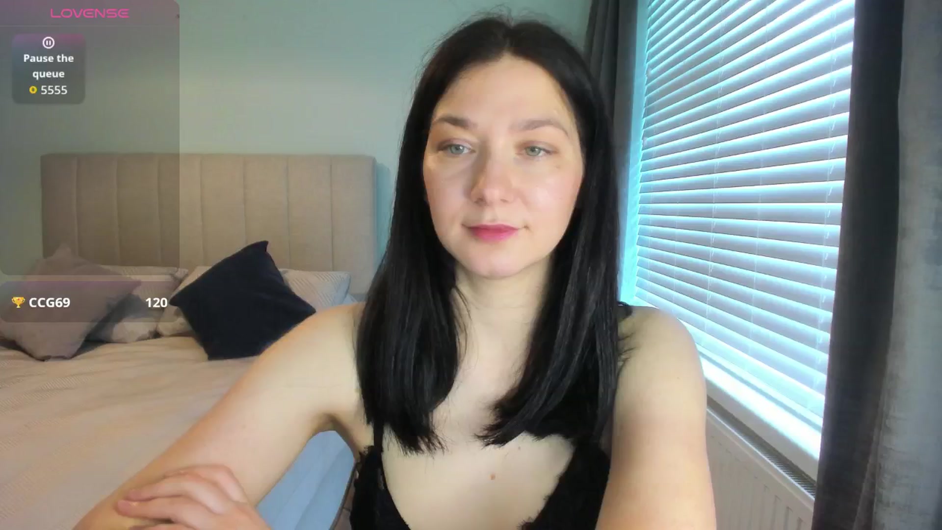 Gallery image thumbnail from SylviaShine's myfreecams stream on, 02/18/2026, 13:05 image 10 of 20