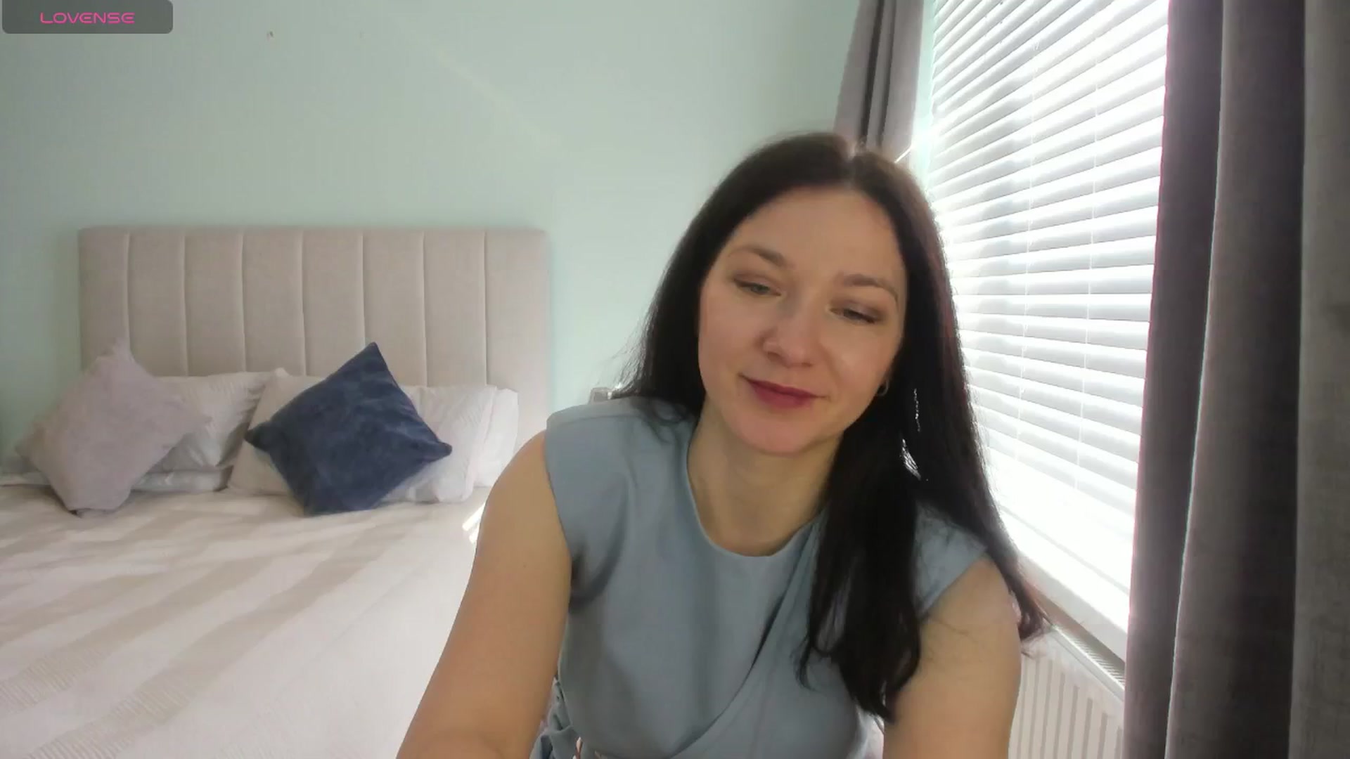 Gallery image thumbnail from SylviaShine's myfreecams stream on, 03/11/2026, 13:45 image 19 of 20