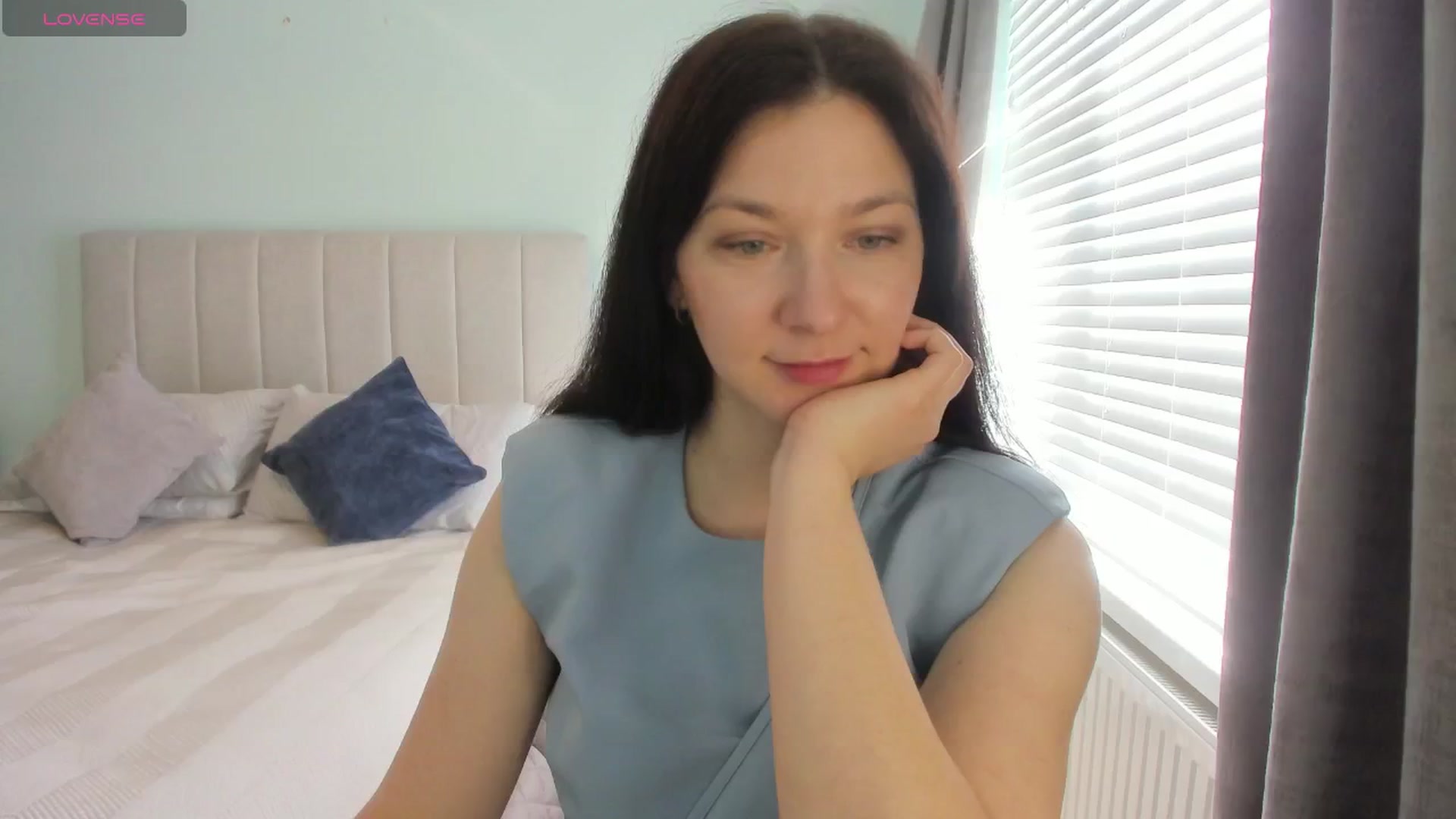Gallery image thumbnail from SylviaShine's myfreecams stream on, 03/11/2026, 13:45 image 13 of 20