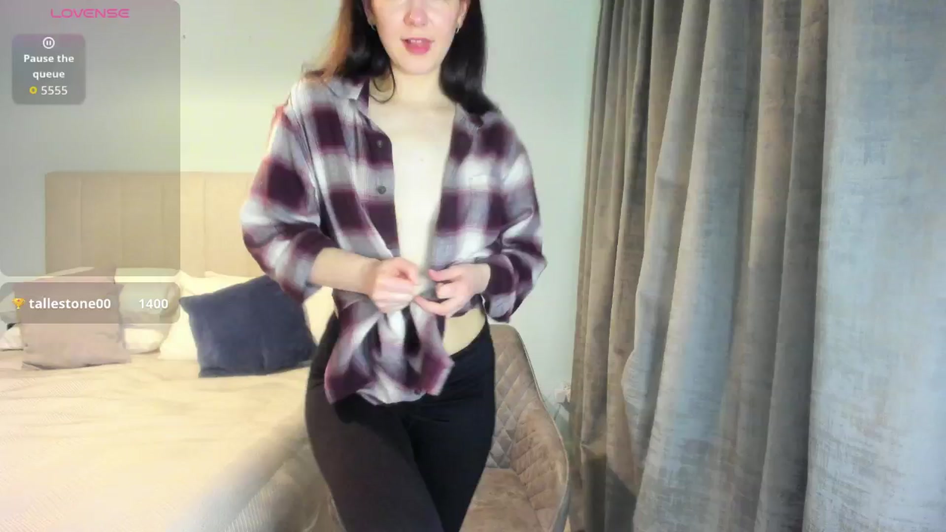 Gallery image thumbnail from SylviaShine's myfreecams stream on, 03/15/2026, 20:23 image 15 of 20