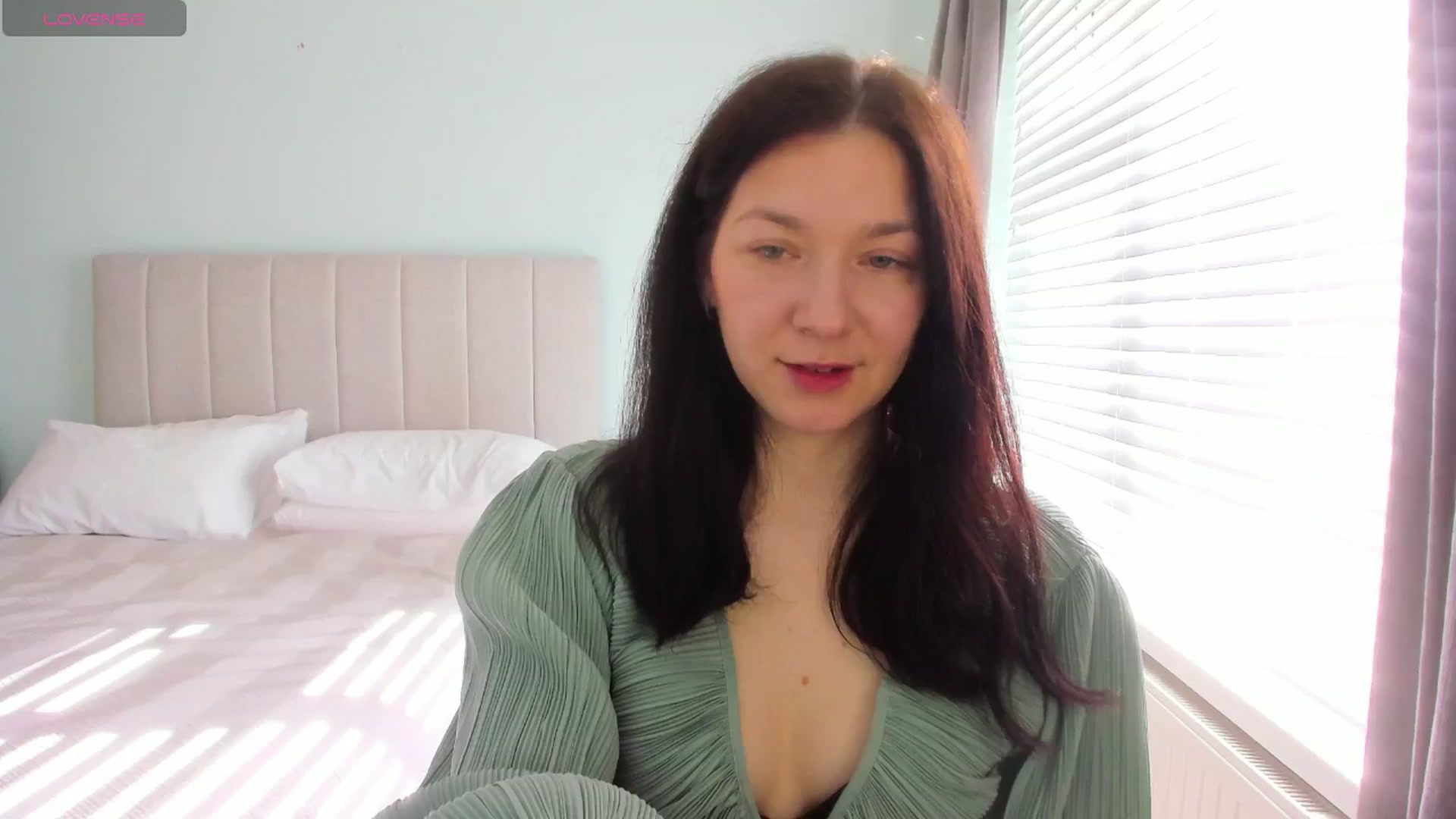 Gallery image thumbnail from SylviaShine's myfreecams stream on, 03/17/2026, 10:47 image 1 of 20