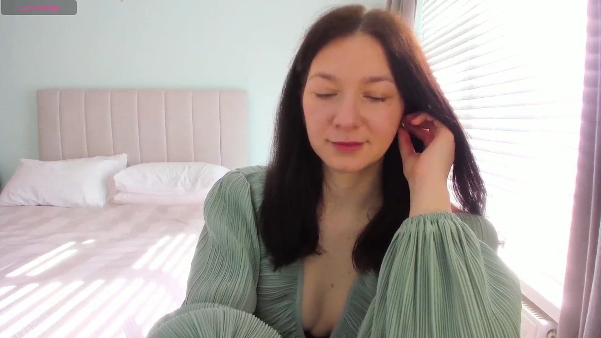 Gallery image thumbnail from SylviaShine's myfreecams stream on, 03/17/2026, 10:47 image 3 of 20