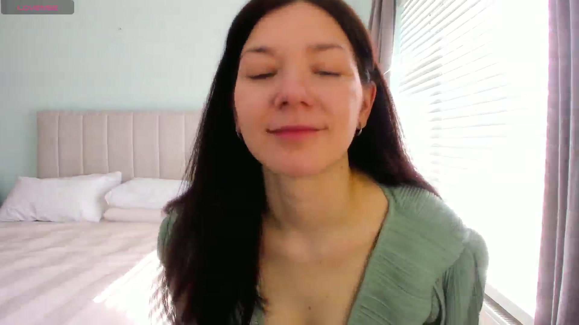 Gallery image thumbnail from SylviaShine's myfreecams stream on, 03/17/2026, 12:13 image 16 of 20