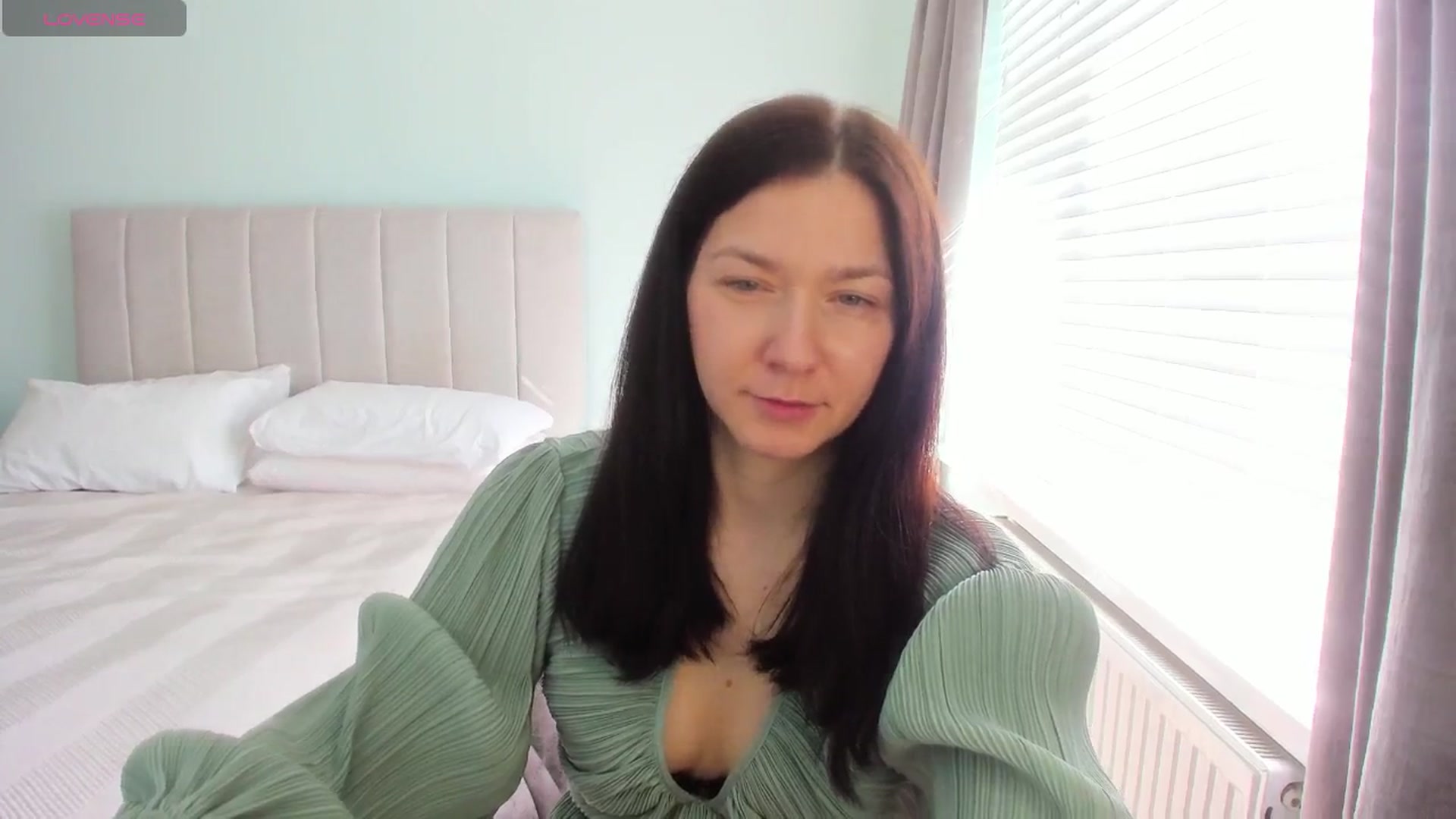 Gallery image thumbnail from SylviaShine's myfreecams stream on, 03/17/2026, 13:37 image 13 of 20