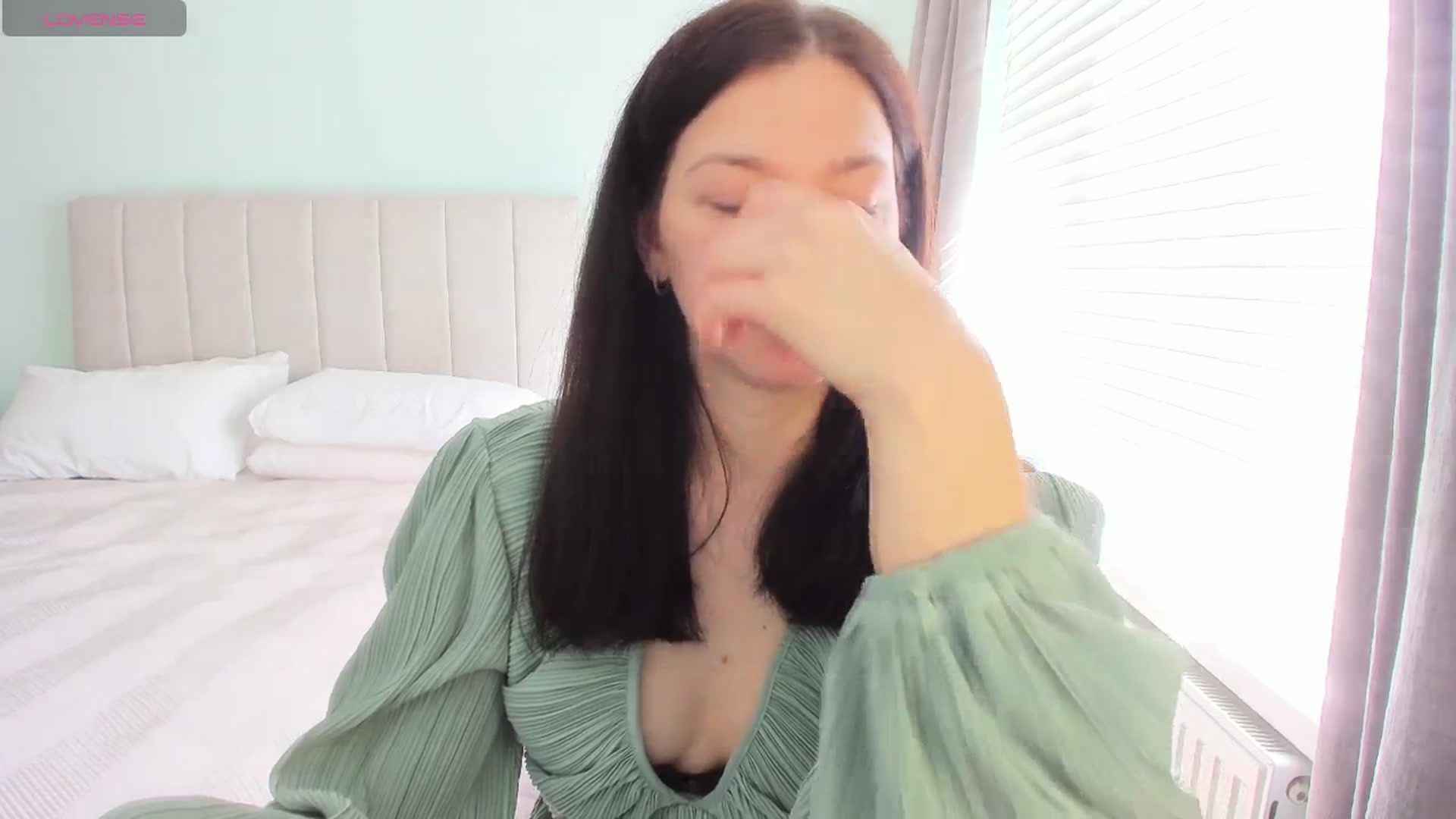 Gallery image thumbnail from SylviaShine's myfreecams stream on, 03/17/2026, 13:37 image 18 of 20