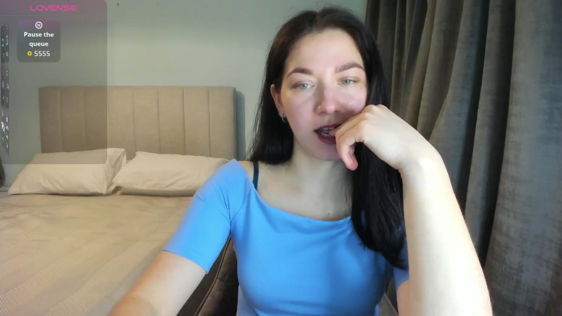 Gallery image thumbnail from SylviaShine's myfreecams stream on, 03/18/2026, 20:10 image 14 of 20