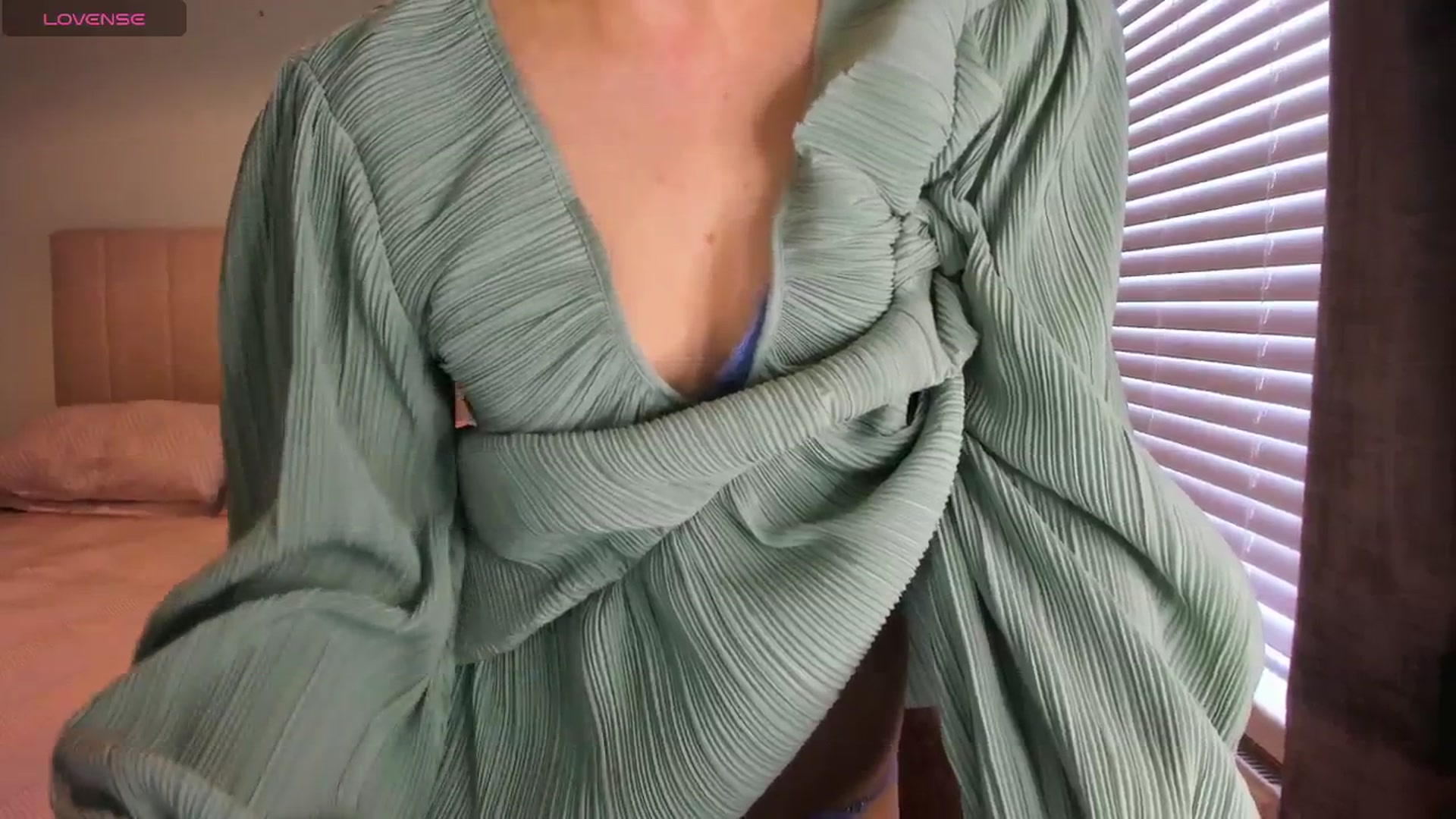 Gallery image thumbnail from SylviaShine's myfreecams stream on, 03/24/2026, 14:23 image 19 of 20