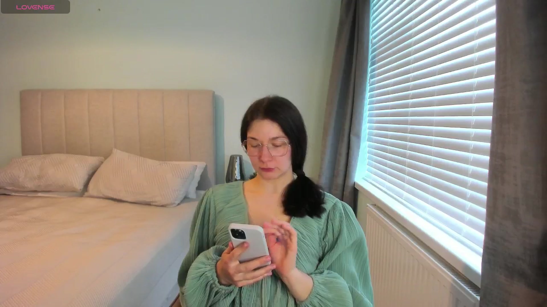 Gallery image thumbnail from SylviaShine's myfreecams stream on, 03/24/2026, 14:23 image 9 of 20
