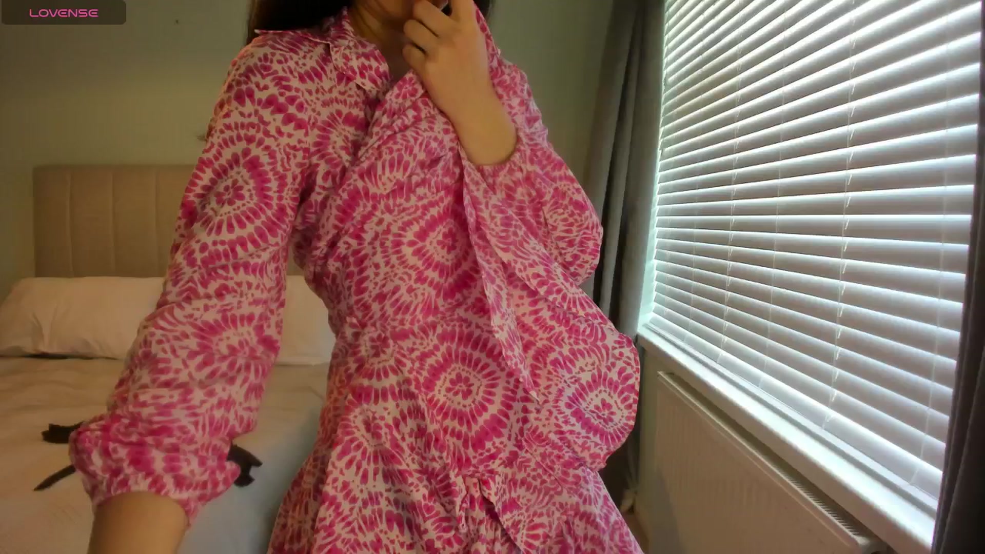 Gallery image thumbnail from SylviaShine's myfreecams stream on, 04/25/2026, 16:48 image 20 of 20