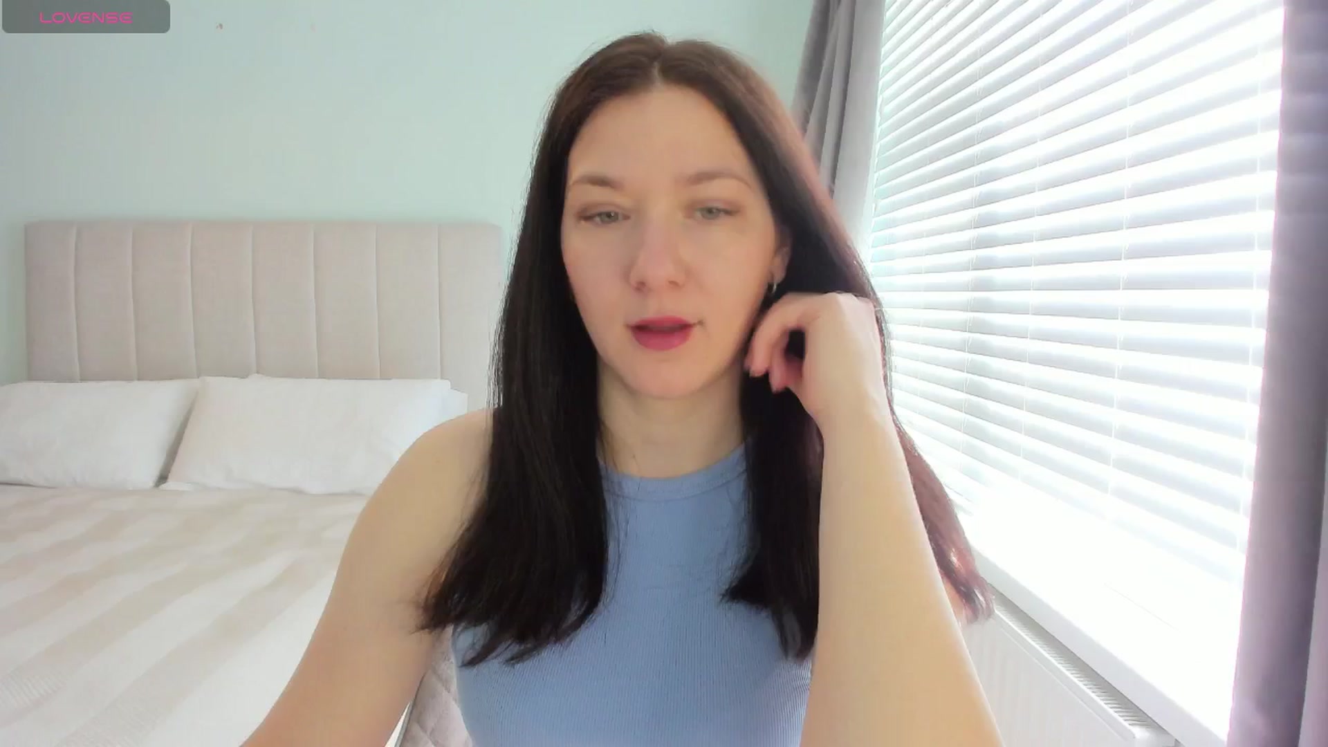 Gallery image thumbnail from SylviaShine's myfreecams stream on, 04/26/2026, 10:31 image 3 of 20