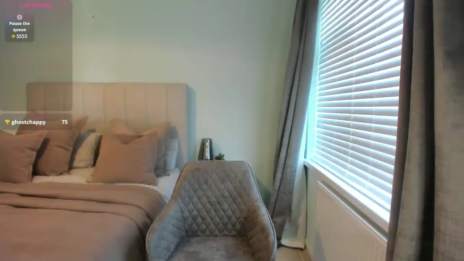 Gallery image thumbnail from SylviaShine's myfreecams stream on, 05/09/2026, 18:14 image 11 of 20