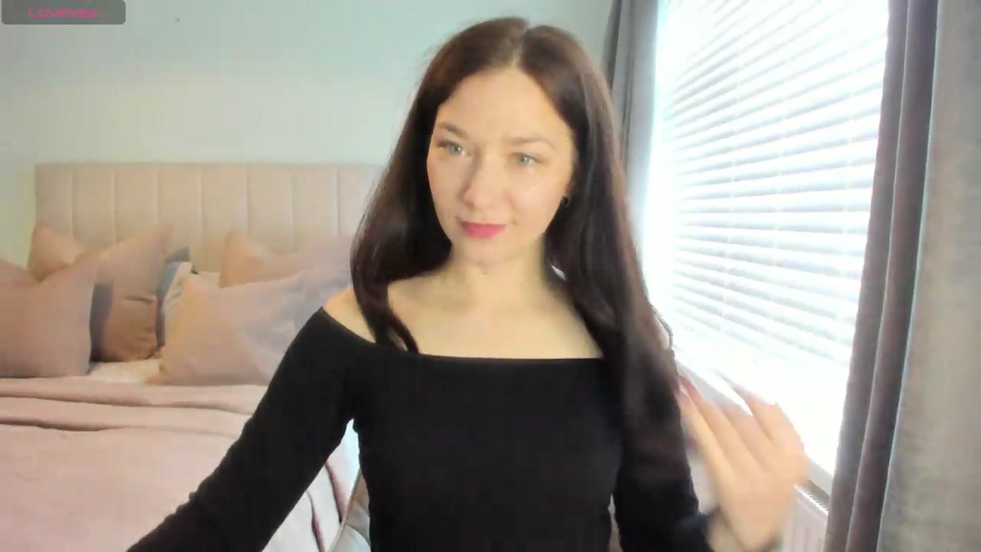 Gallery image thumbnail from SylviaShine's myfreecams stream on, 05/14/2026, 13:23 image 18 of 20