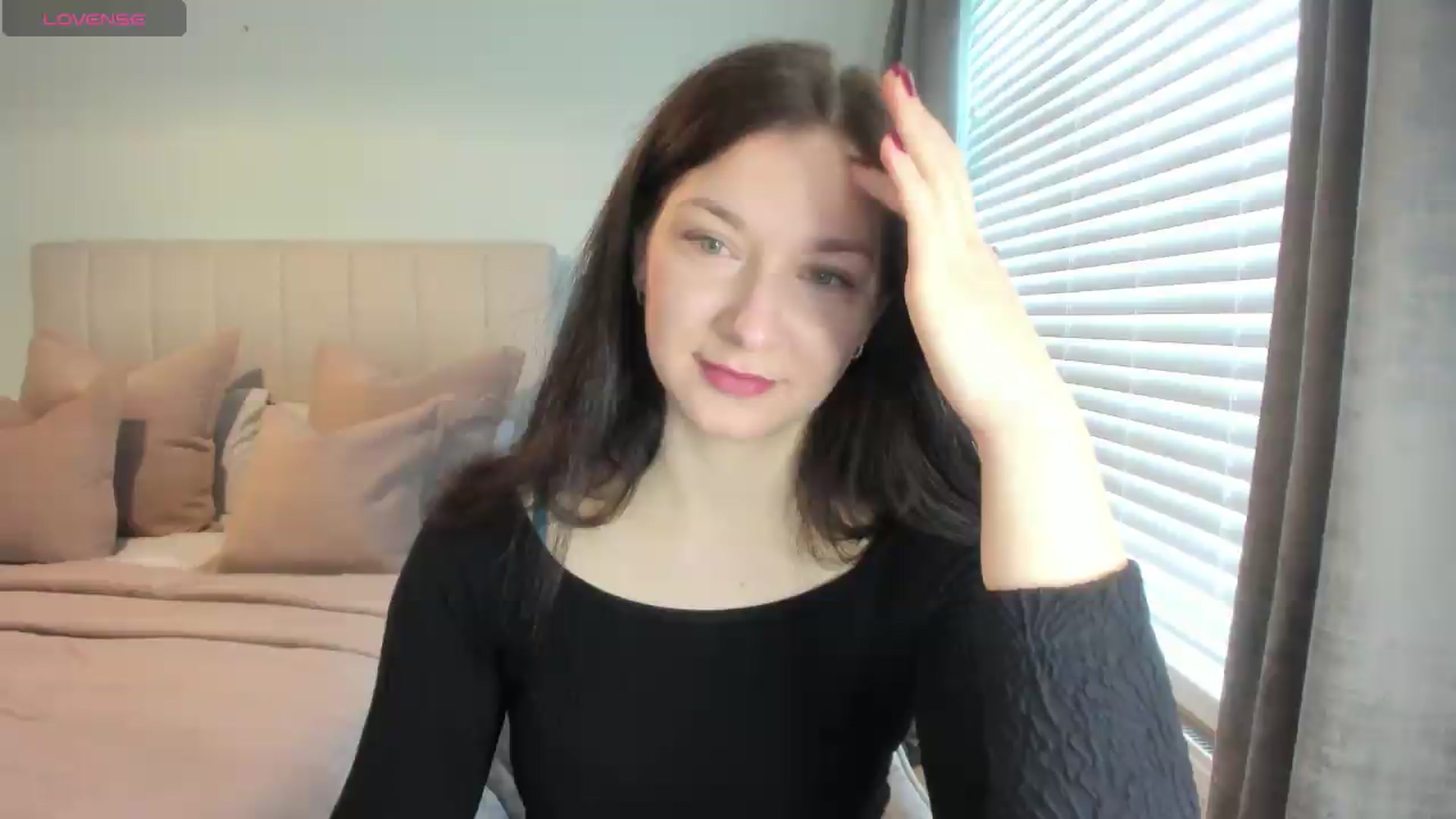 Gallery image thumbnail from SylviaShine's myfreecams stream on, 05/14/2026, 13:23 image 1 of 20