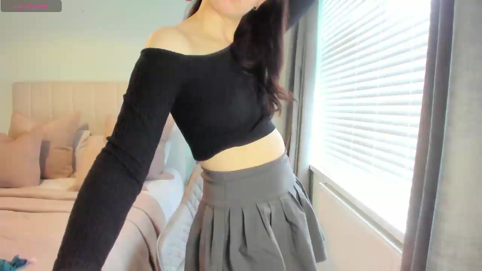 Gallery image thumbnail from SylviaShine's myfreecams stream on, 05/14/2026, 13:23 image 4 of 20