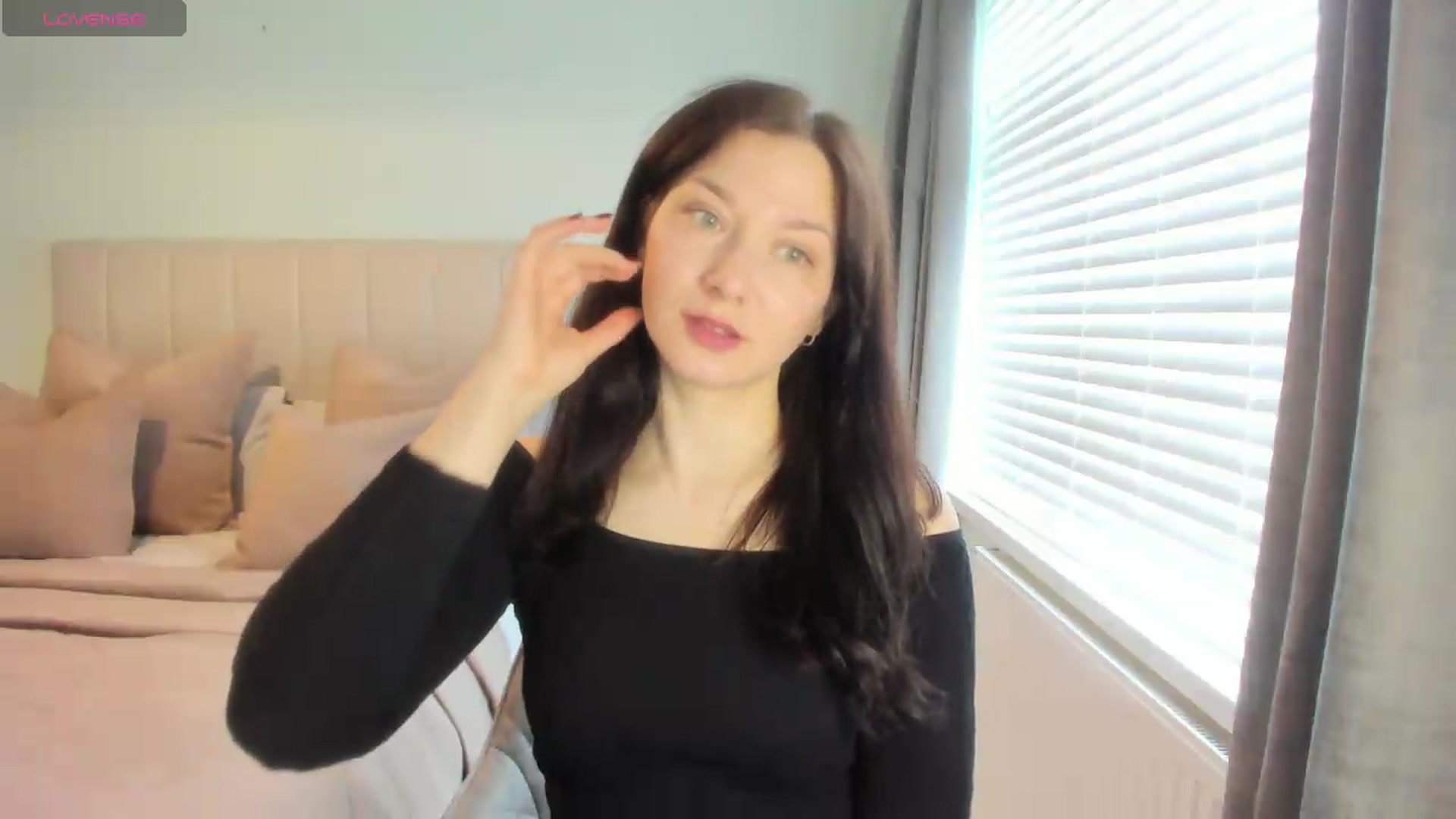 Gallery image thumbnail from SylviaShine's myfreecams stream on, 05/14/2026, 13:23 image 19 of 20