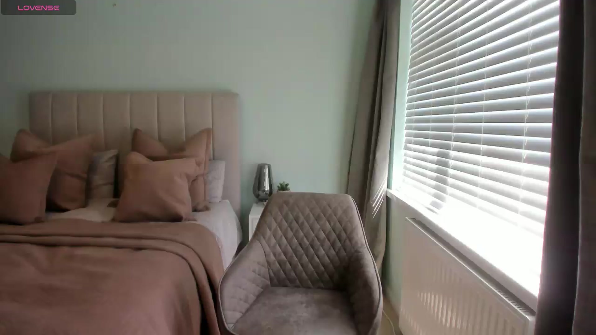 Gallery image thumbnail from SylviaShine's myfreecams stream on, 06/03/2026, 12:10 image 20 of 20