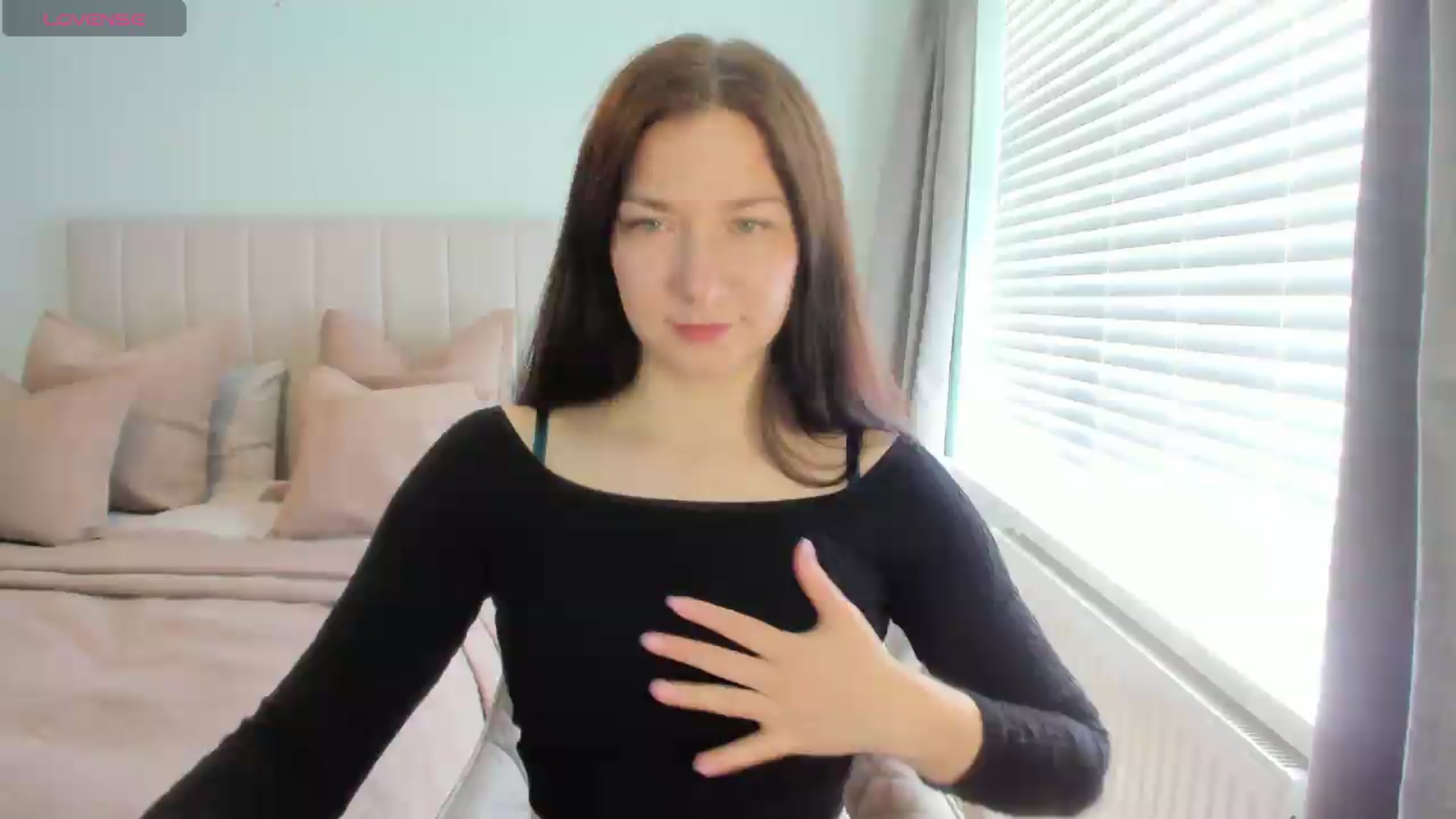 Gallery image thumbnail from SylviaShine's myfreecams stream on, 06/03/2026, 12:10 image 18 of 20