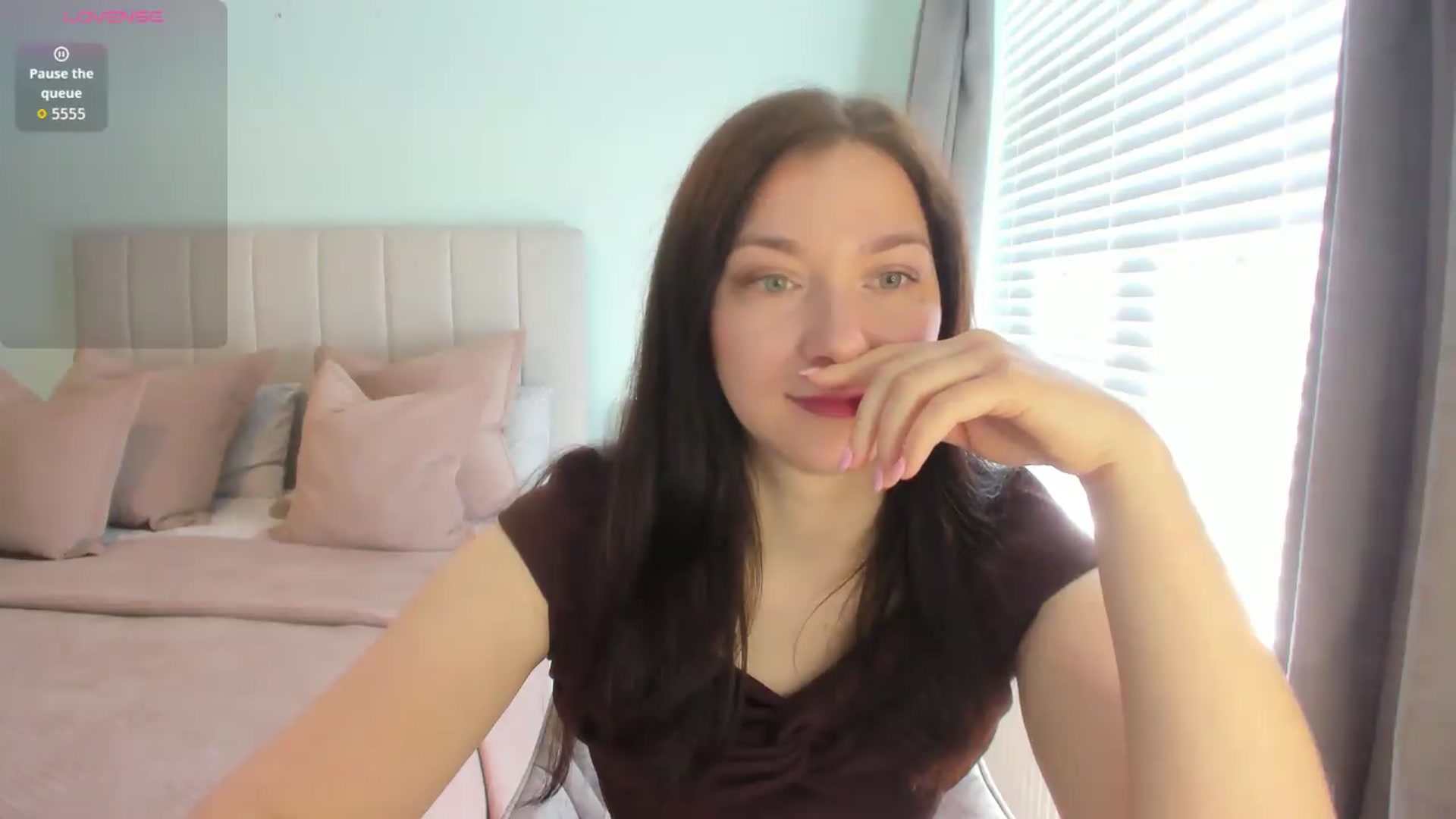 Gallery image thumbnail from SylviaShine's myfreecams stream on, 06/09/2026, 09:41 image 2 of 20