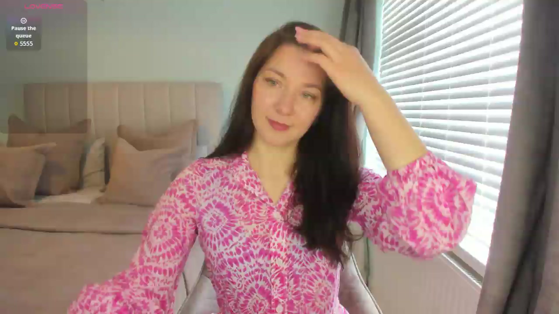 Gallery image thumbnail from SylviaShine's myfreecams stream on, 06/10/2026, 09:47 image 12 of 20