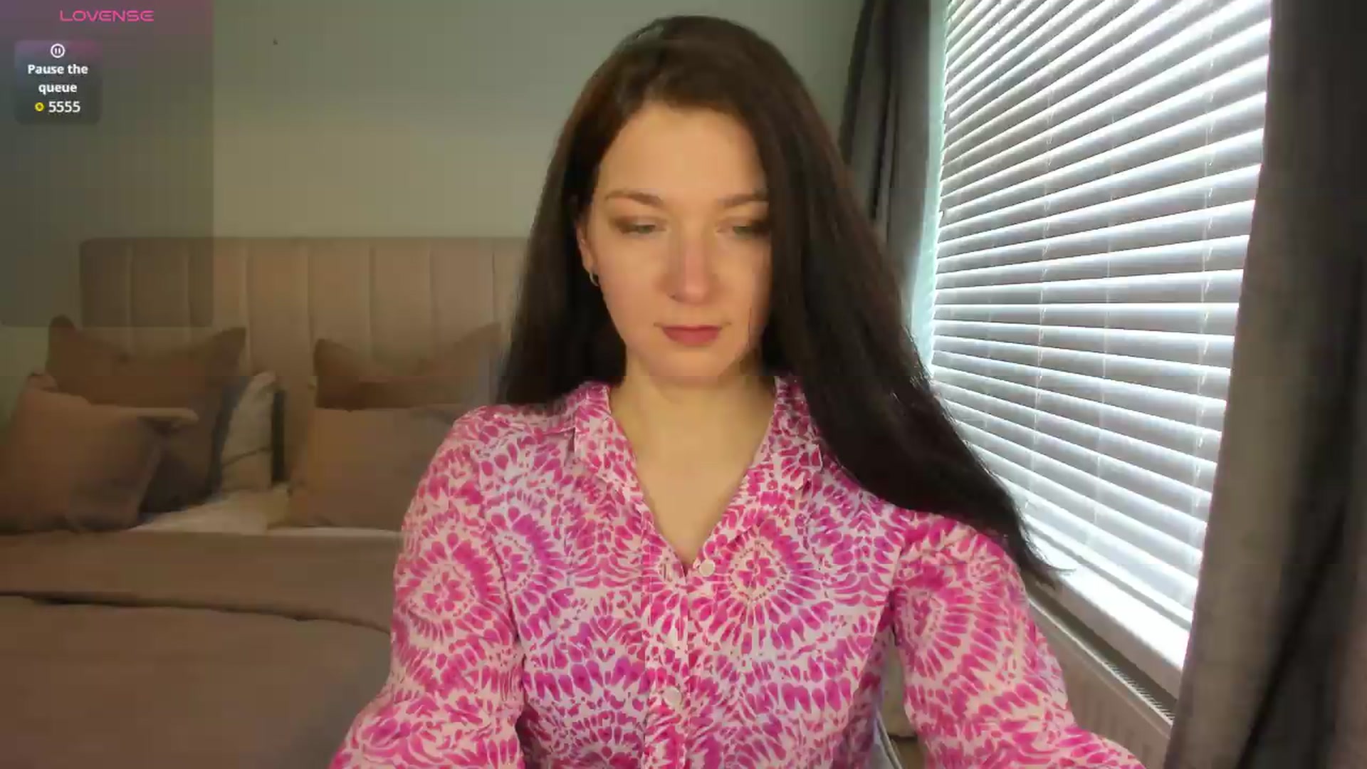 Gallery image thumbnail from SylviaShine's myfreecams stream on, 06/10/2026, 17:09 image 9 of 20