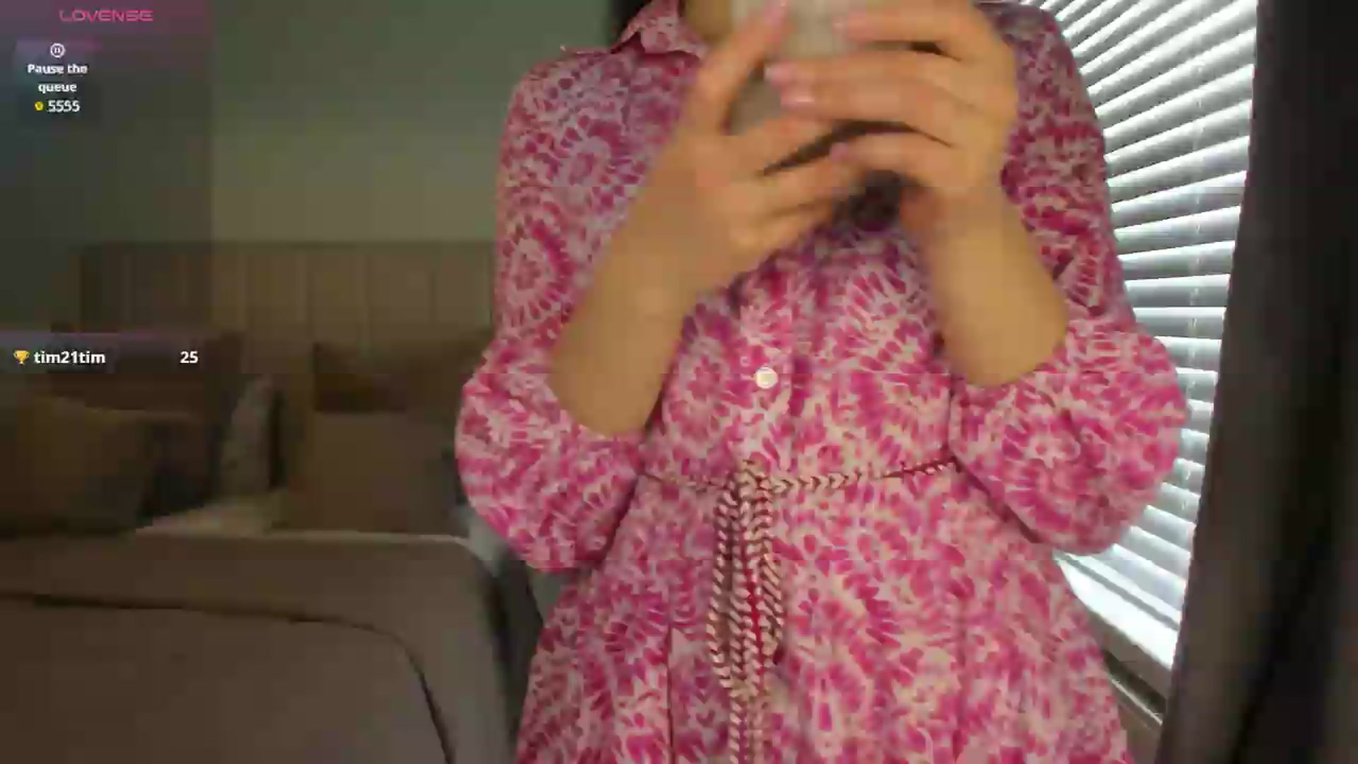 Gallery image thumbnail from SylviaShine's myfreecams stream on, 06/10/2026, 17:09 image 11 of 20