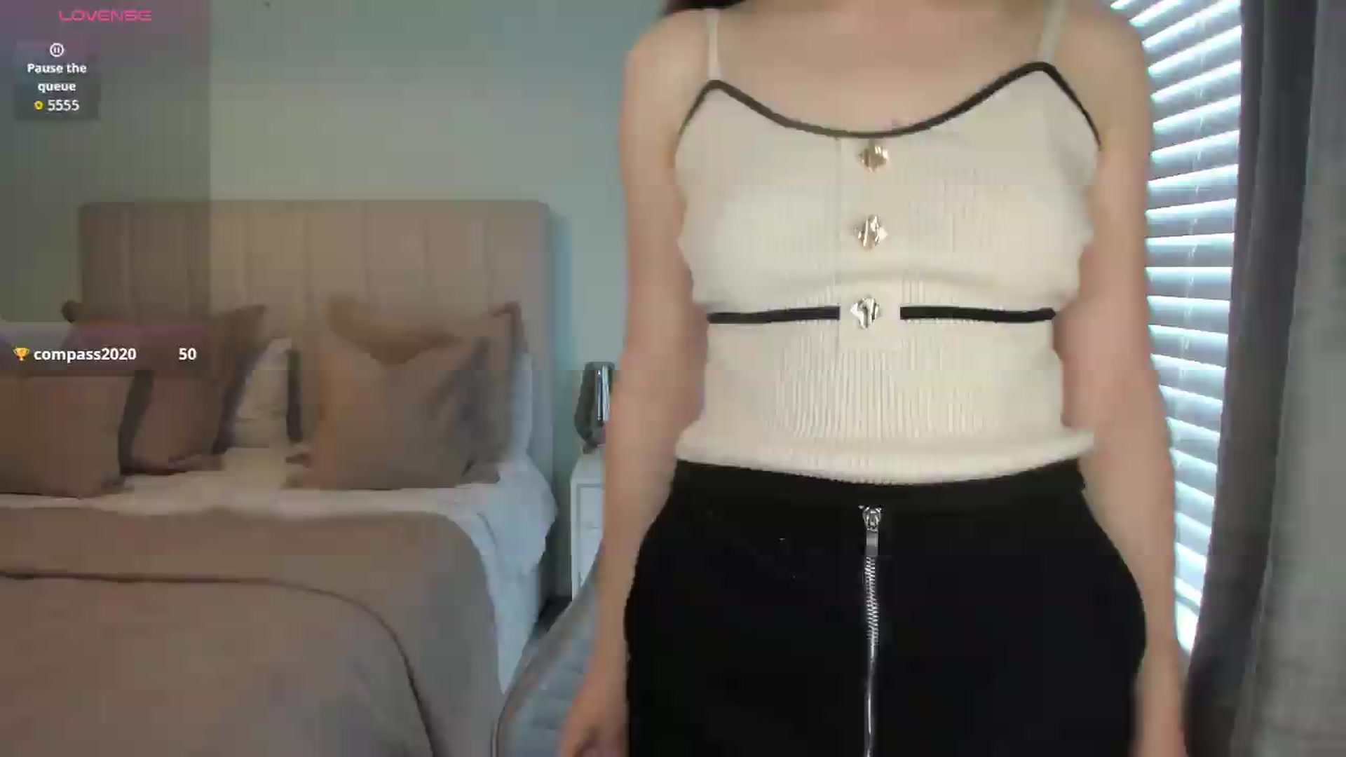 Gallery image thumbnail from SylviaShine's myfreecams stream on, 06/11/2026, 16:00 image 18 of 20