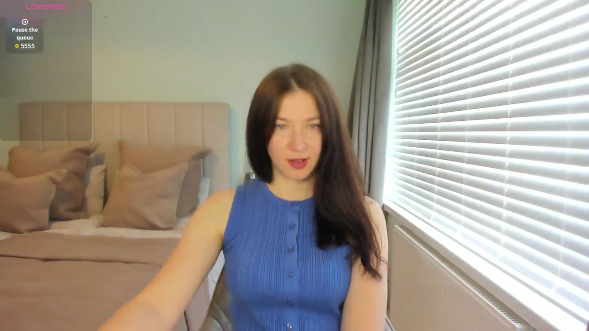 Gallery image thumbnail from SylviaShine's myfreecams stream on, 06/14/2026, 17:13 image 12 of 20