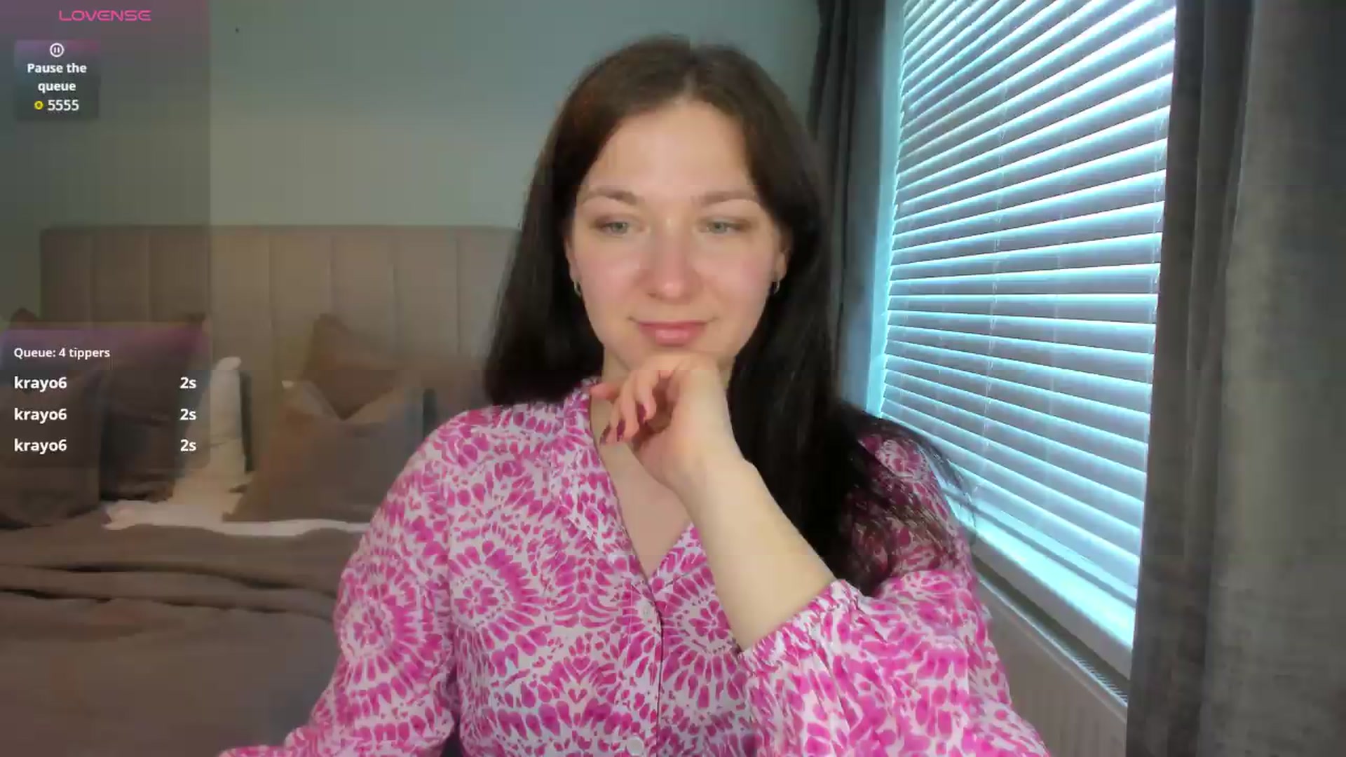 Gallery image thumbnail from SylviaShine's myfreecams stream on, 06/21/2026, 18:52 image 17 of 20