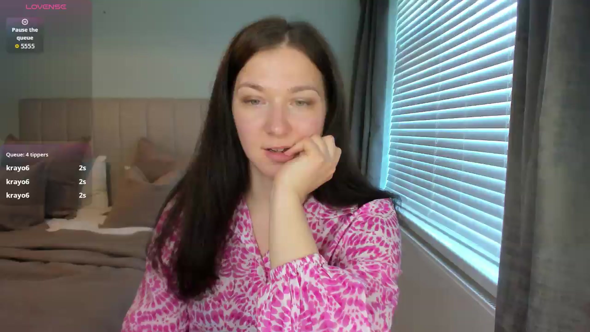 Gallery image thumbnail from SylviaShine's myfreecams stream on, 06/21/2026, 18:52 image 9 of 20