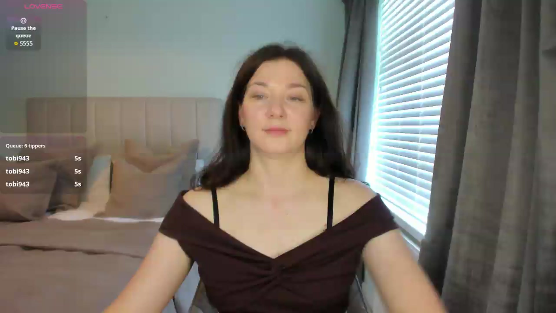 Gallery image thumbnail from SylviaShine's myfreecams stream on, 06/25/2026, 14:33 image 3 of 20