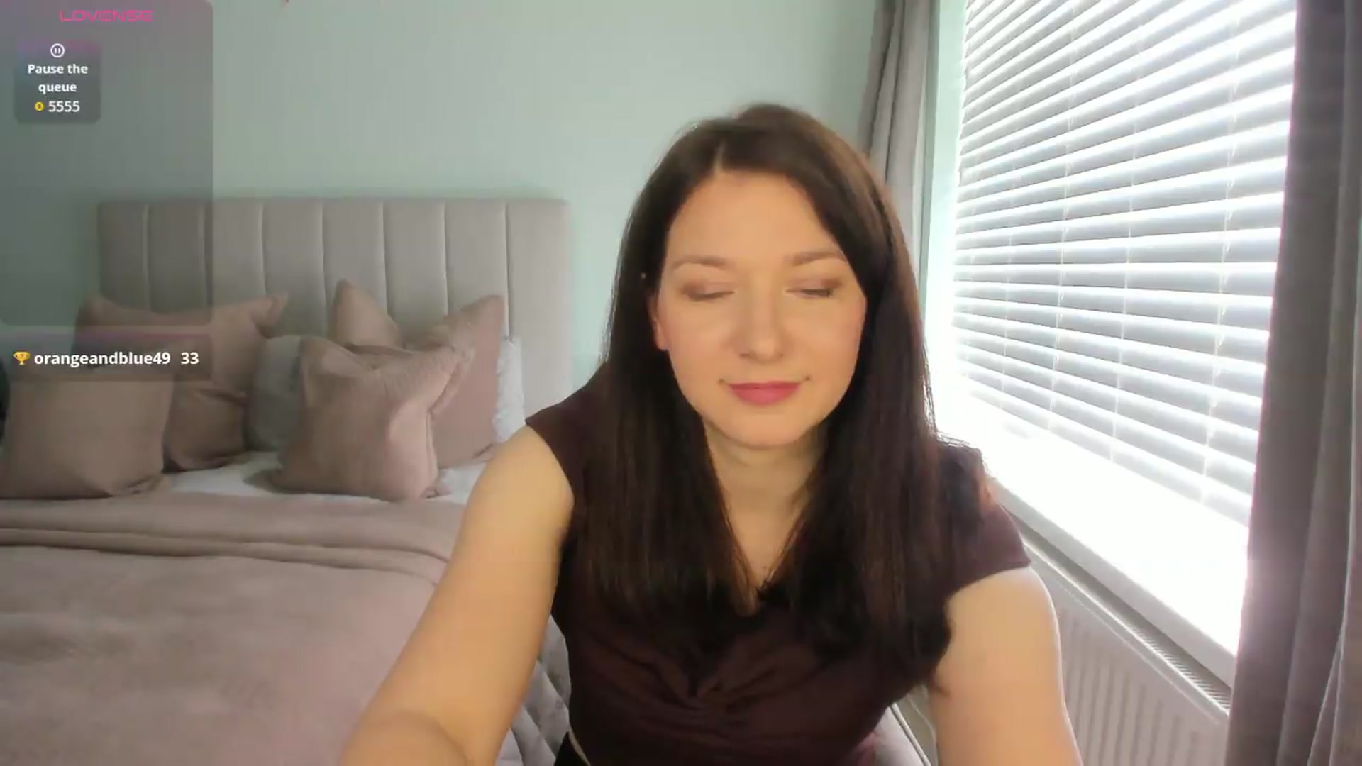 Gallery image thumbnail from SylviaShine's myfreecams stream on, 07/01/2026, 13:37 image 13 of 20