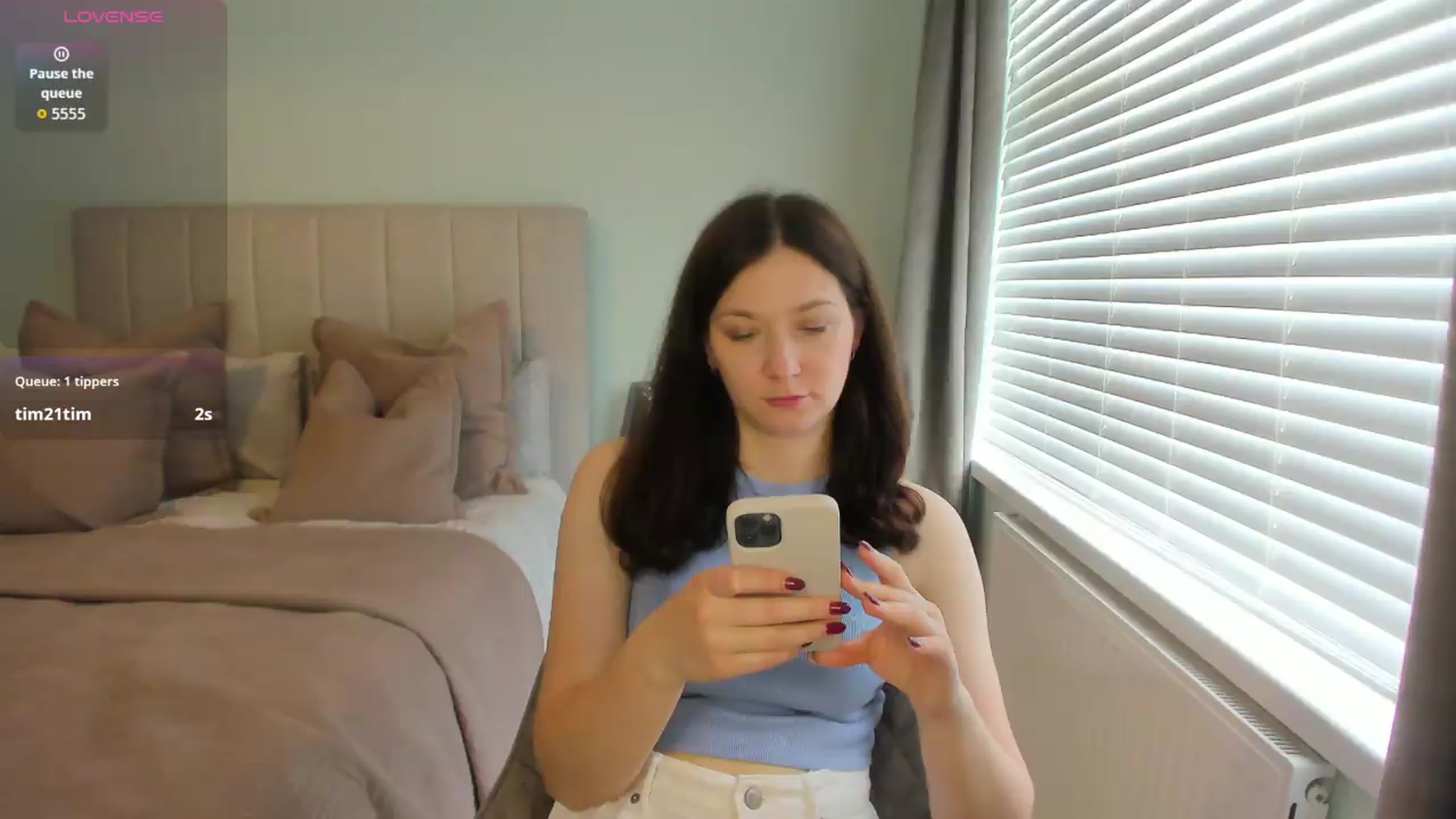 Gallery image thumbnail from SylviaShine's myfreecams stream on, 07/05/2026, 15:05 image 1 of 20