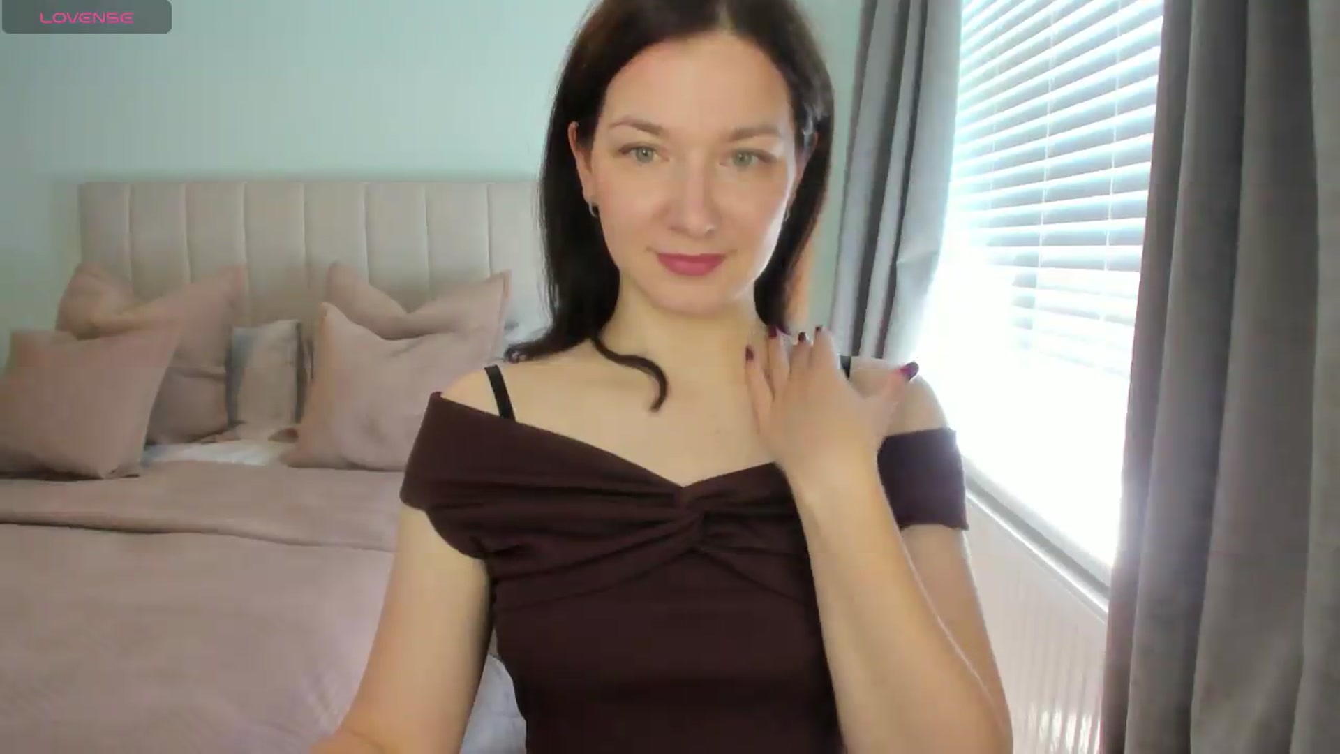 Gallery image thumbnail from SylviaShine's myfreecams stream on, 07/09/2026, 12:06 image 14 of 20