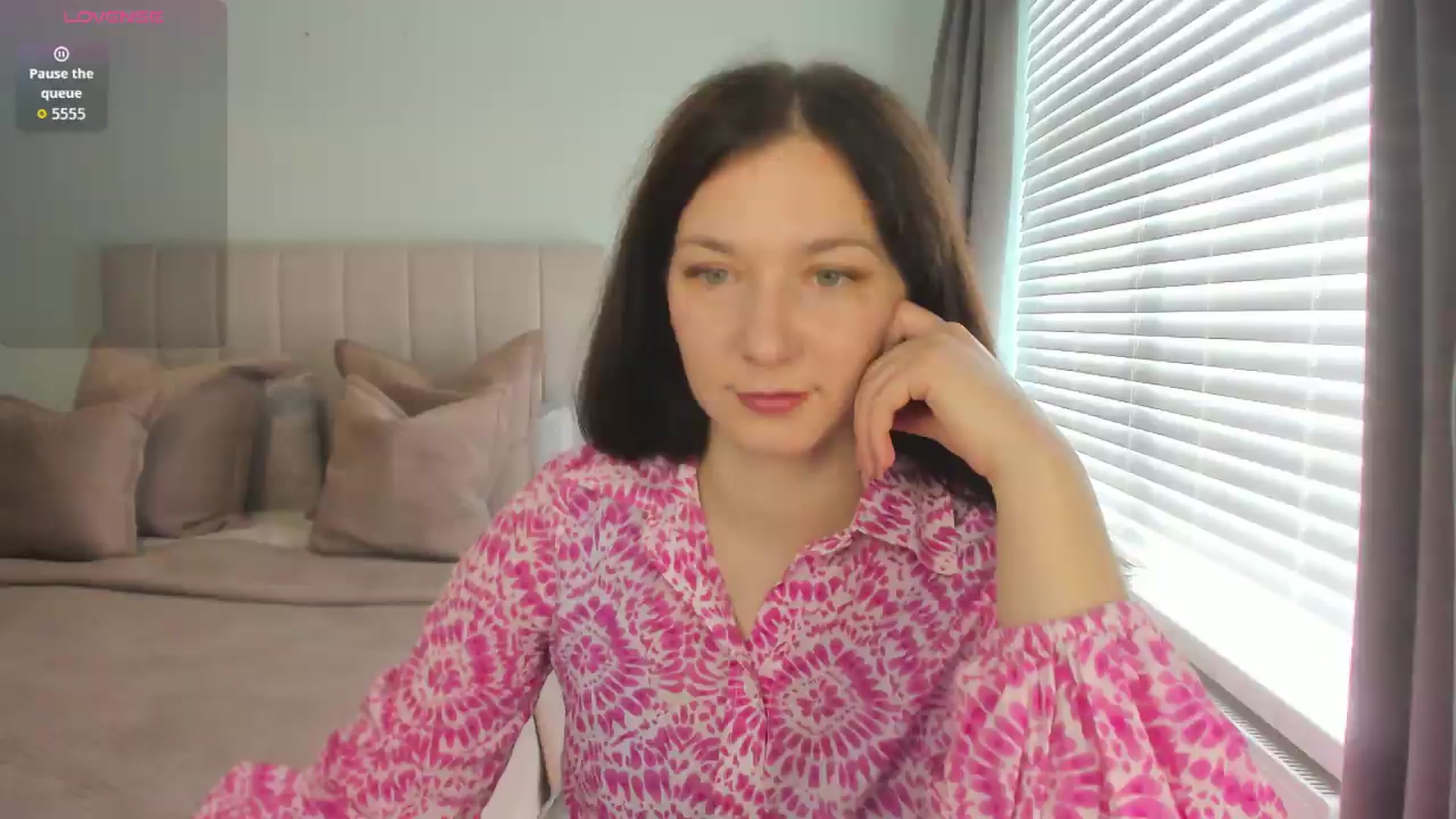 Gallery image thumbnail from SylviaShine's myfreecams stream on, 08/05/2026, 10:43 image 6 of 20