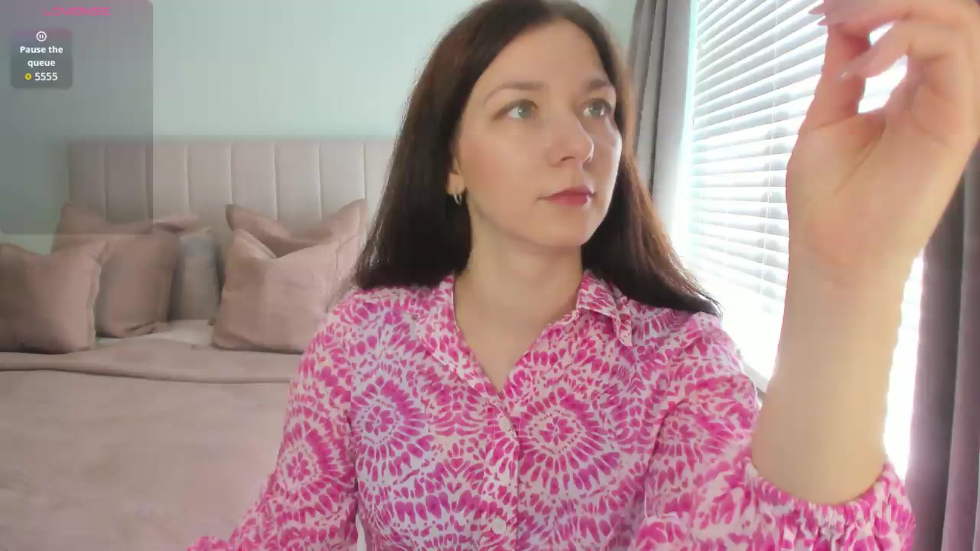 Gallery image thumbnail from SylviaShine's myfreecams stream on, 08/05/2026, 10:43 image 13 of 20